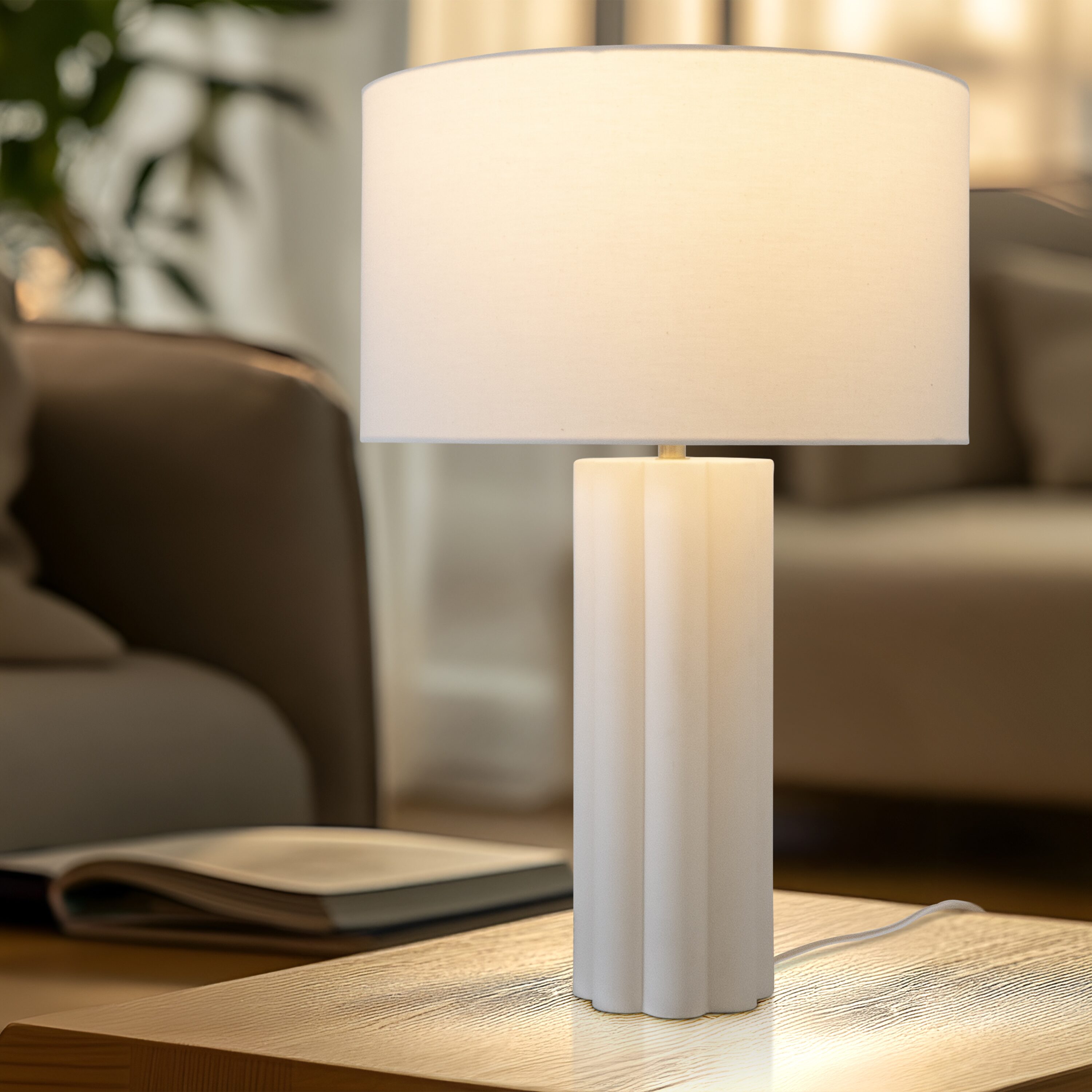 Brightech TL-BCCA Table-Lamps - View #4