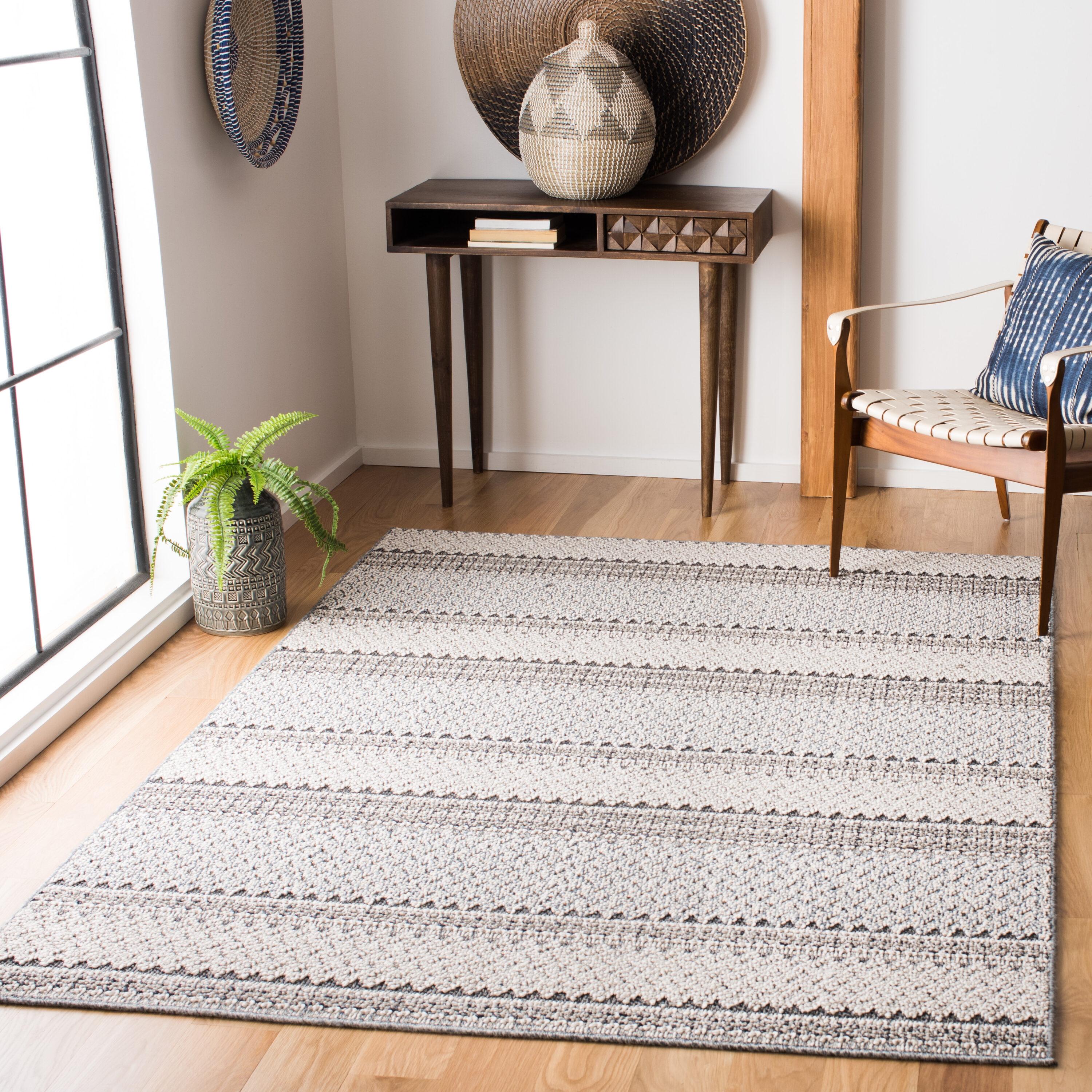 Subtle Elegance 9' x 12' Gray Synthetic Indoor/Outdoor Area Rug
