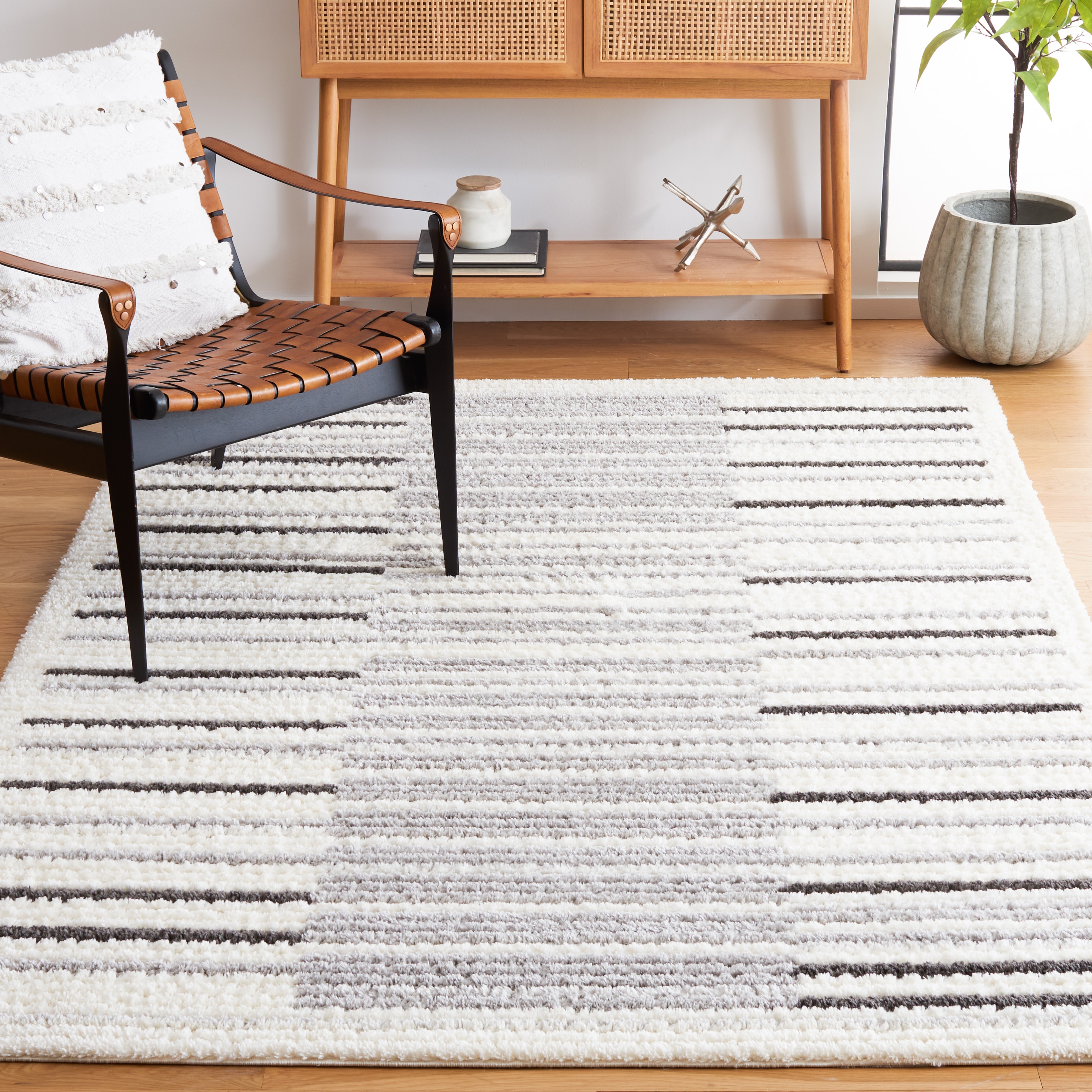 Ivory and Gray Hand-Knotted Synthetic Rectangular Rug