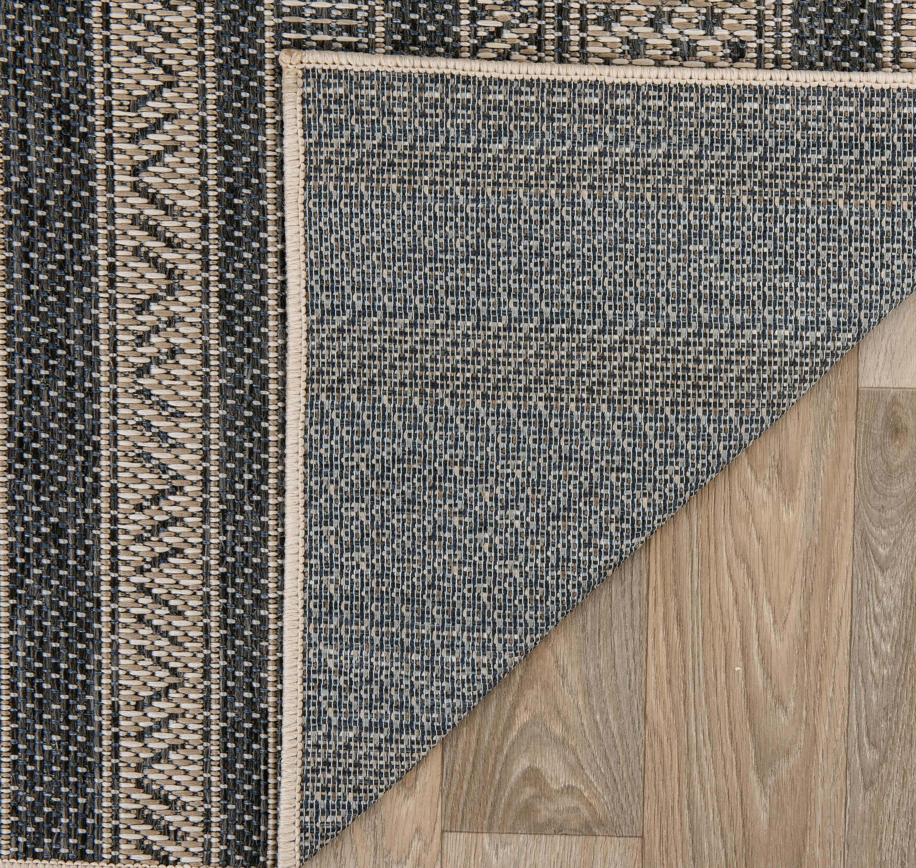 Reversible Geometric Blue Synthetic 5' x 7' Indoor/Outdoor Rug