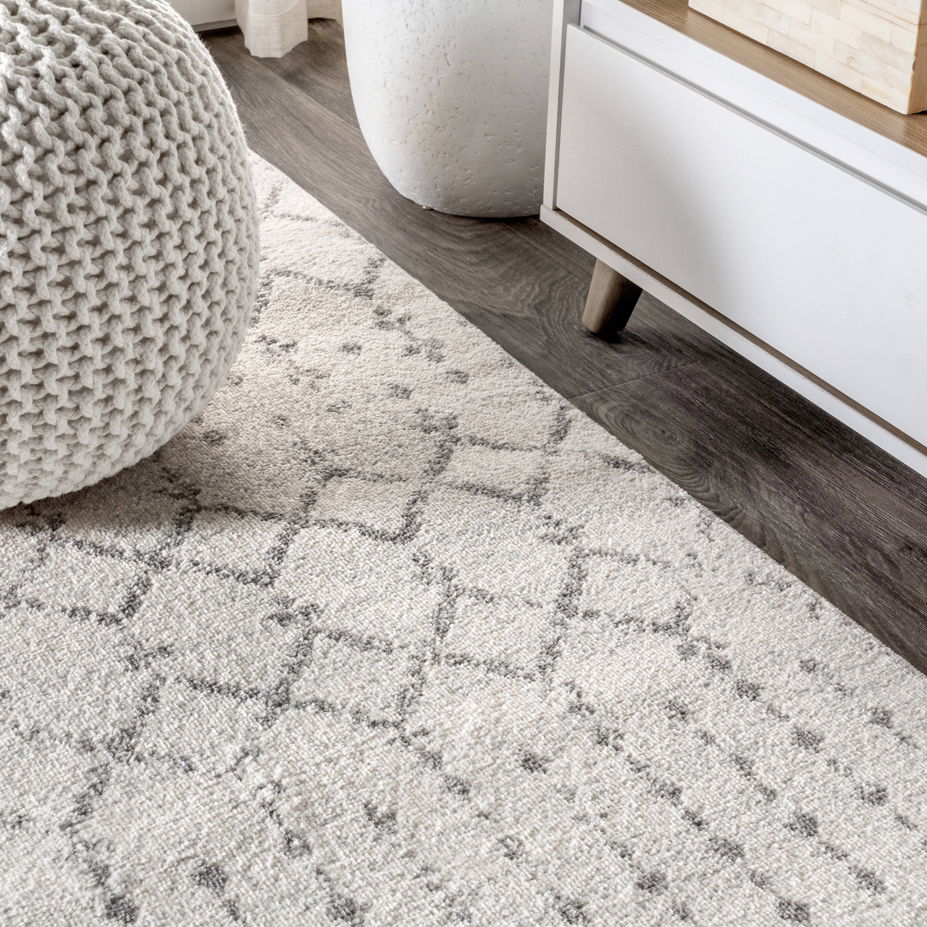 Level Setting - Grey: Bedroom Rugs by FLOR