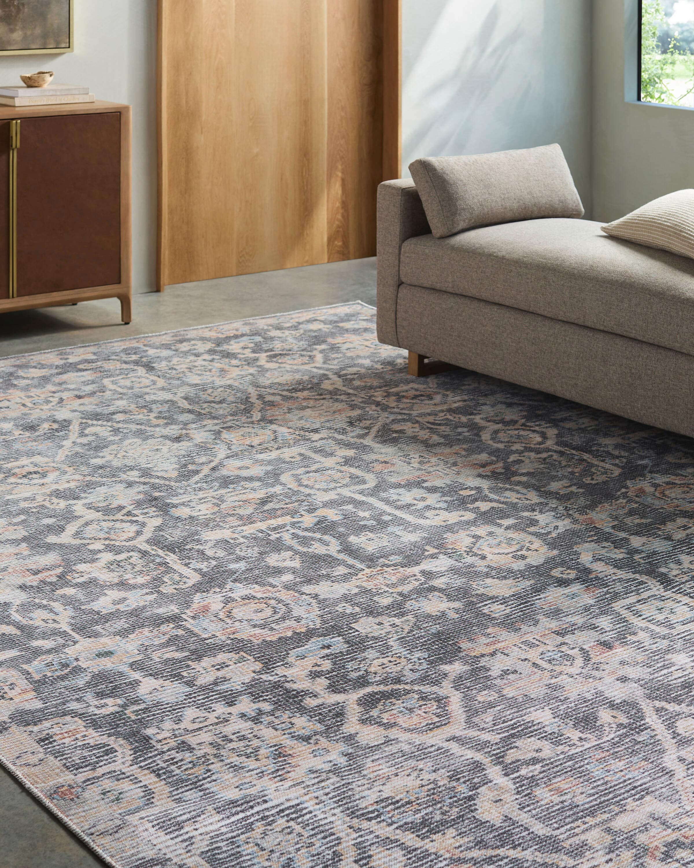 Livabliss VVEL2300-311511 Vivir Eleni 4 x 6 (ft) Polyester Dusty Blue Rectangular Indoor Floral/Botanical Bohemian/Eclectic Machine washable Area rug