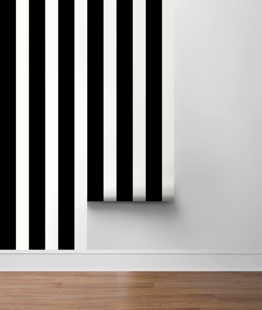 NextWall Luxe Haven 40.5-sq ft Black and White Vinyl Stripes Self-adhesive  Peel and Stick Wallpaper in the Wallpaper department at