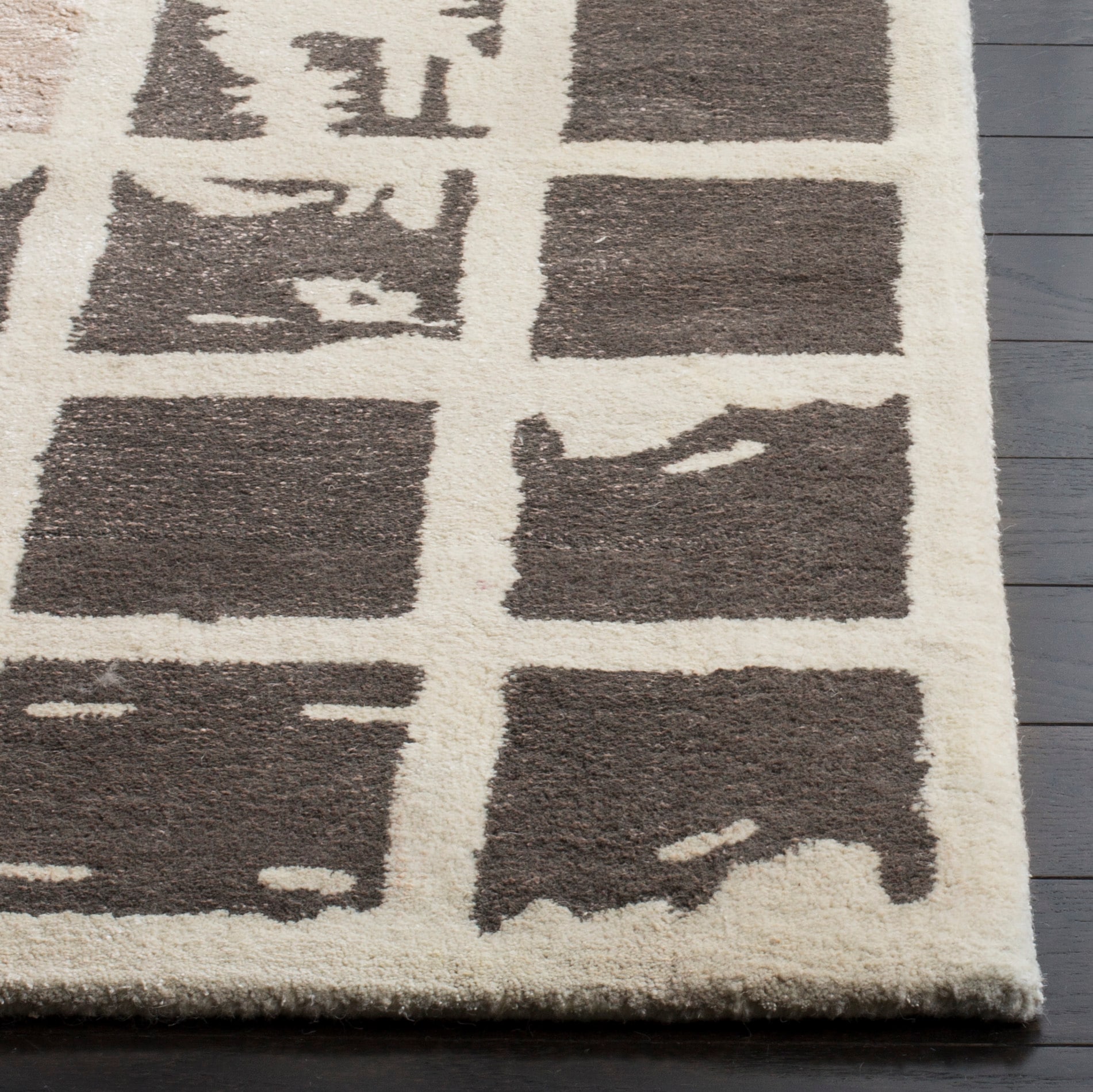 Safavieh BEL130A-24 rugs - View #3