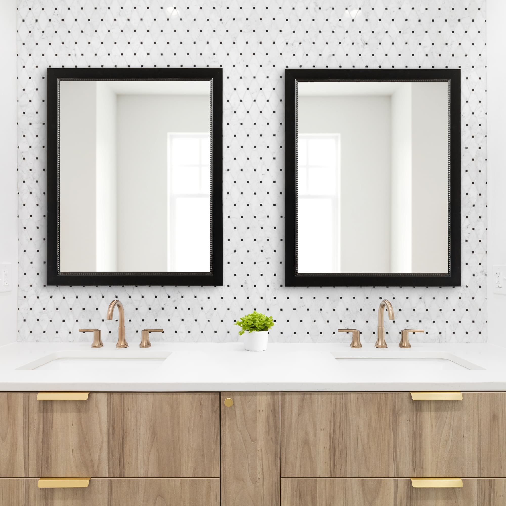 Kate and Laurel 231945 Framed-Bath-Mirrors - View #5