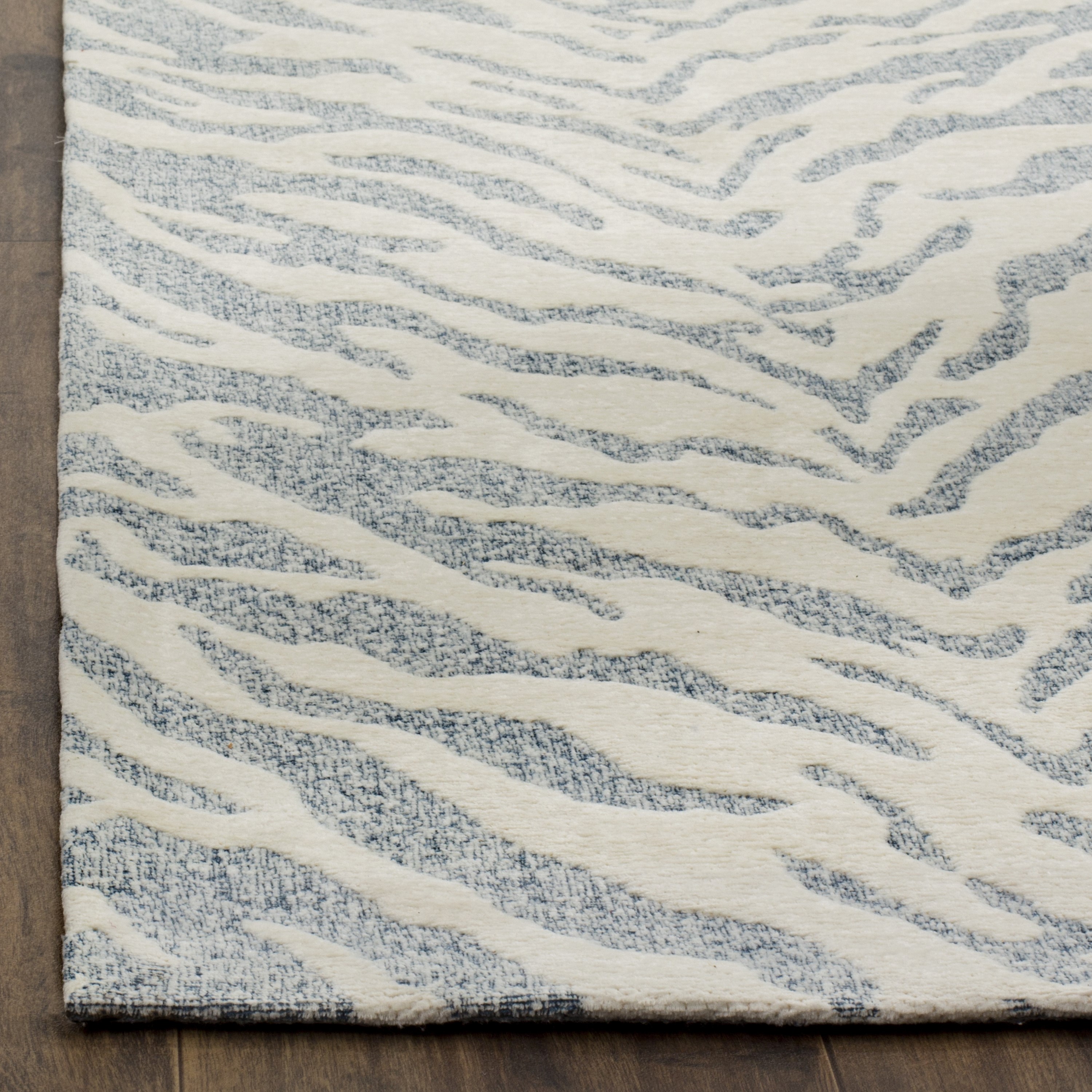 Safavieh MRB632C-26 rugs - View #4