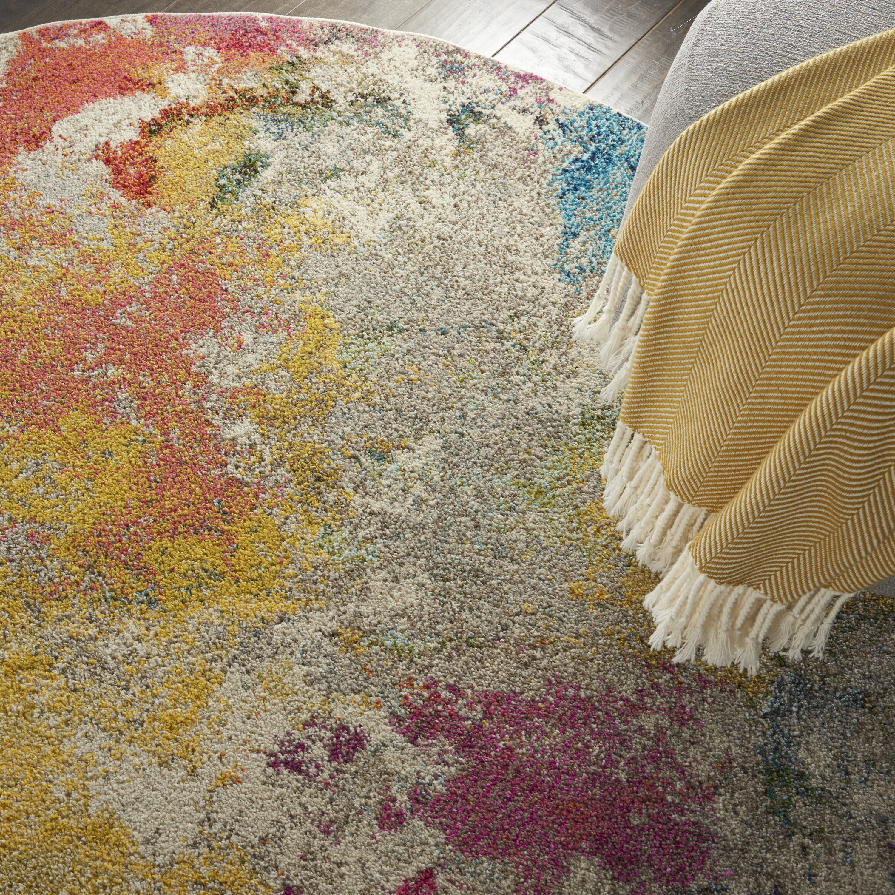 Ivory Abstract Tufted Round Reversible Rug, 5'3"