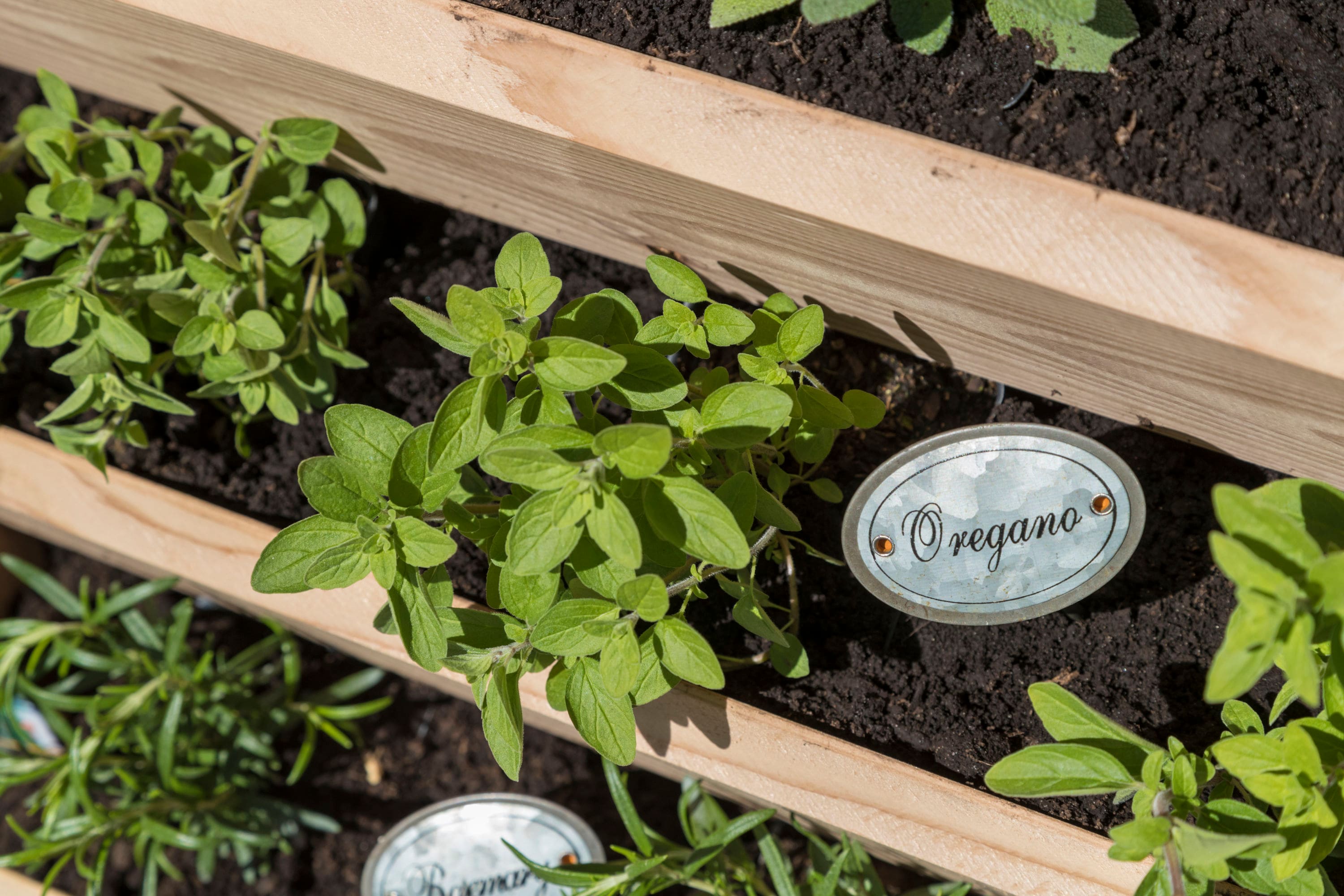 YardCraft VP2748 Planter-Window-Box - View #3