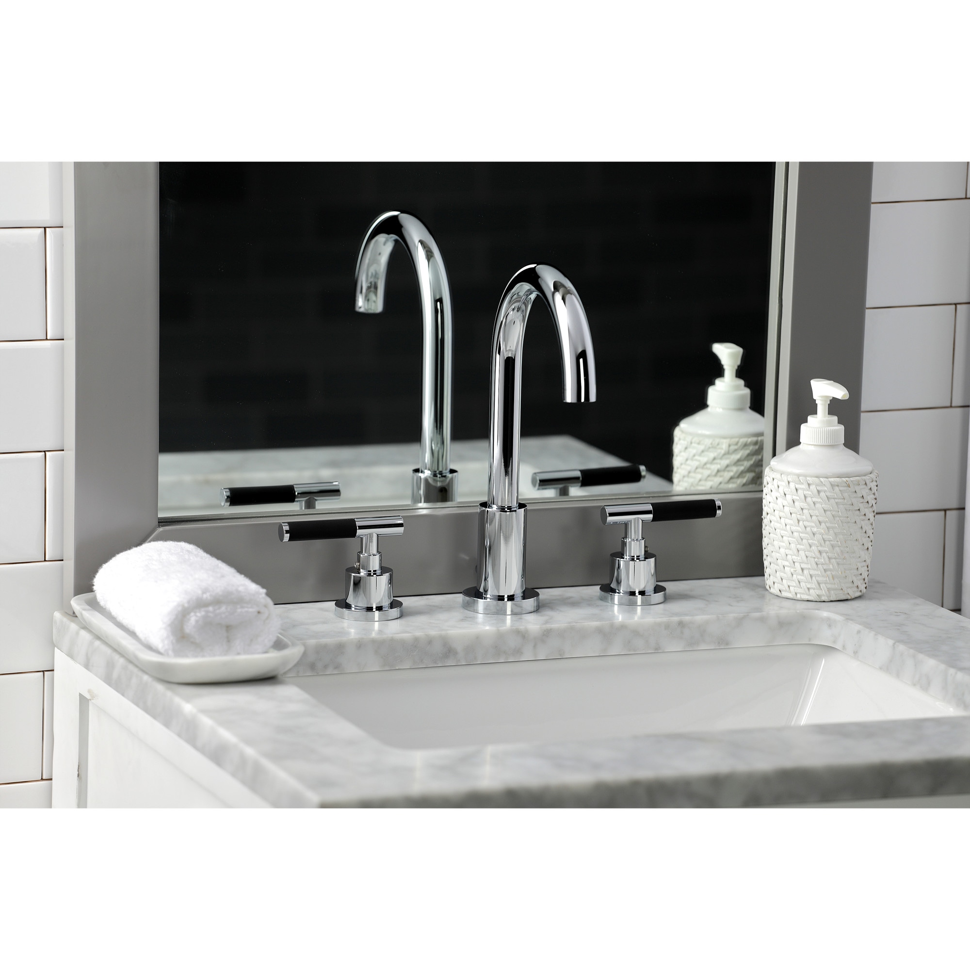 Kingston Brass WLFSC8921CKL Kaiser Polished chrome Widespread 2-handle High-arc Residential Handle Bathroom Sink Faucet with Drain