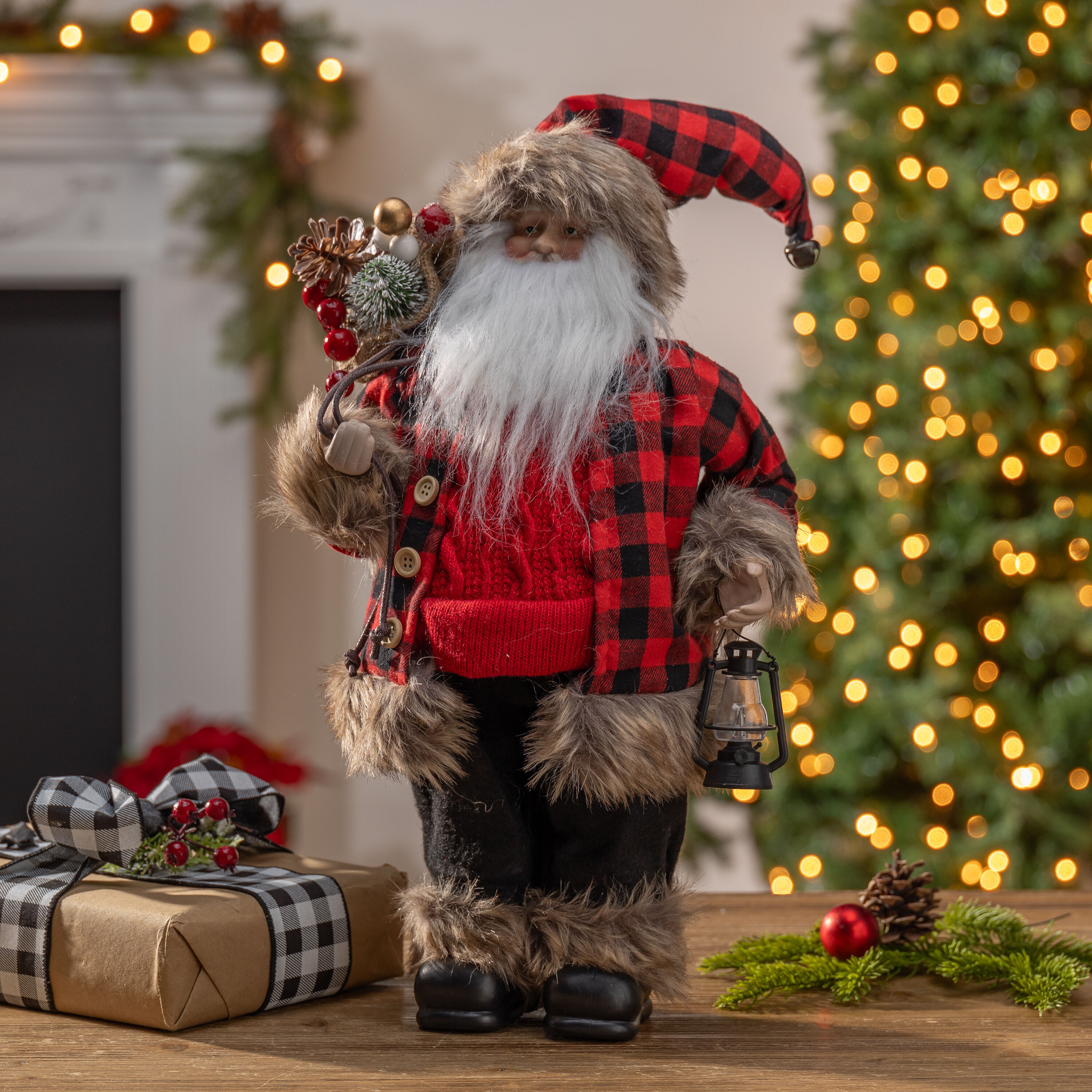 Gerson International 2658820EC 18-Inches Lighted Figurine Santa Battery-operated Christmas Decor