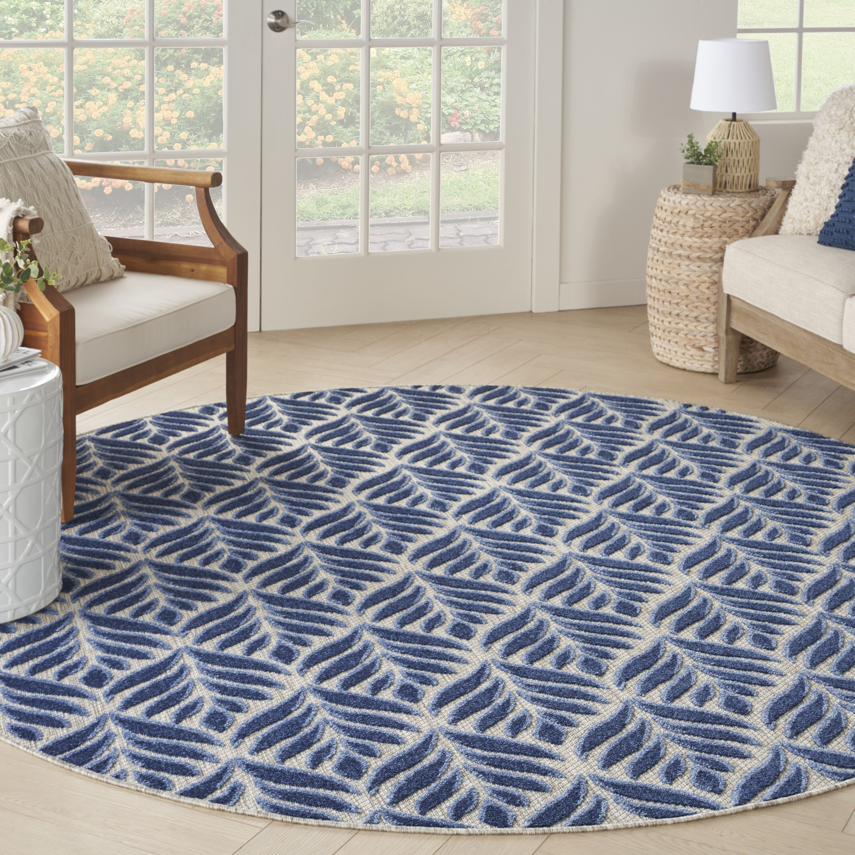 Nourison 099446174161 Aloha 8 x 8 (ft) Loomed Polypropylene Blue Round Indoor/Outdoor Floral/Botanical Tropical Area rug