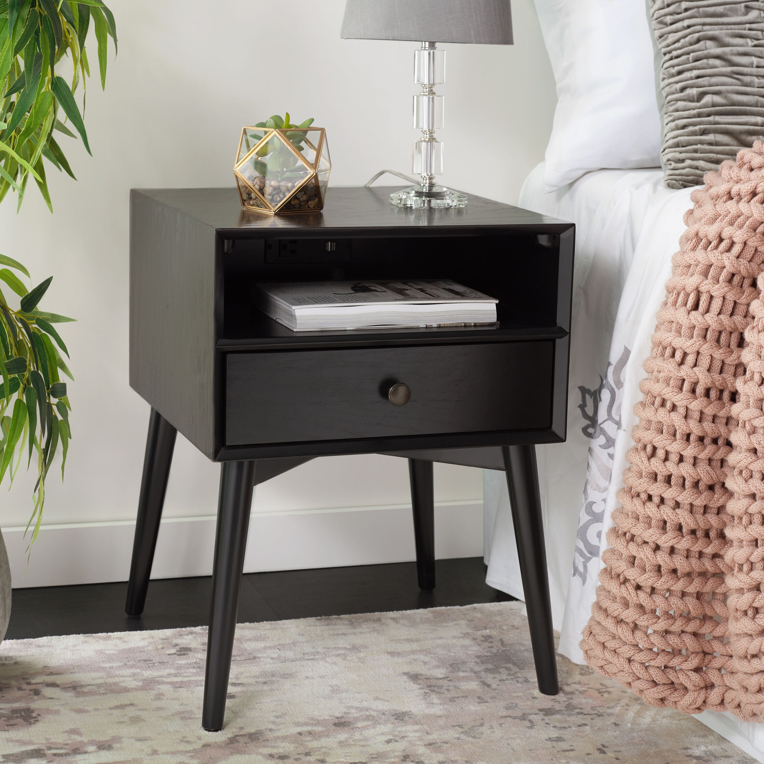 Safavieh NST6408B Black/Gold Nightstand