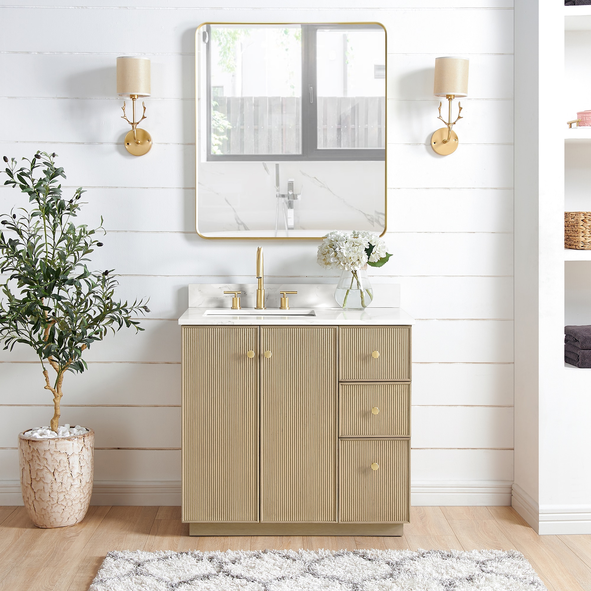 Oza 36" Single Bath Vanity in Natural Oak with Quartz Top
