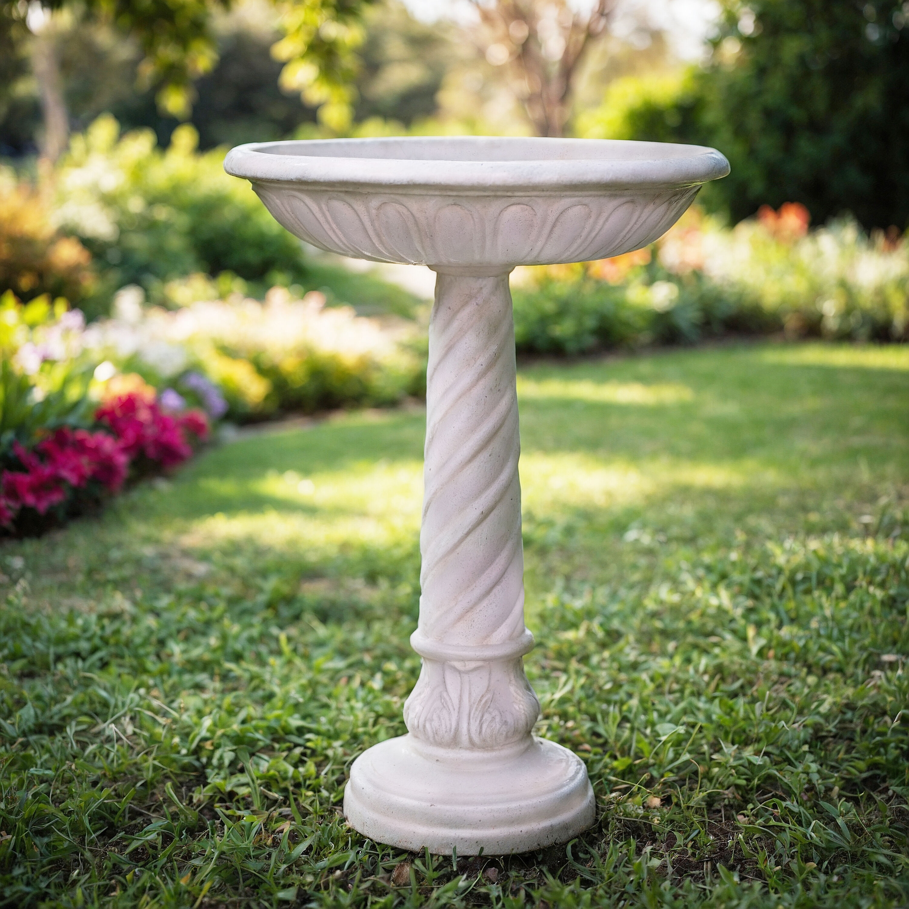 MPG Planters PF6044LAW birdbaths - View #2