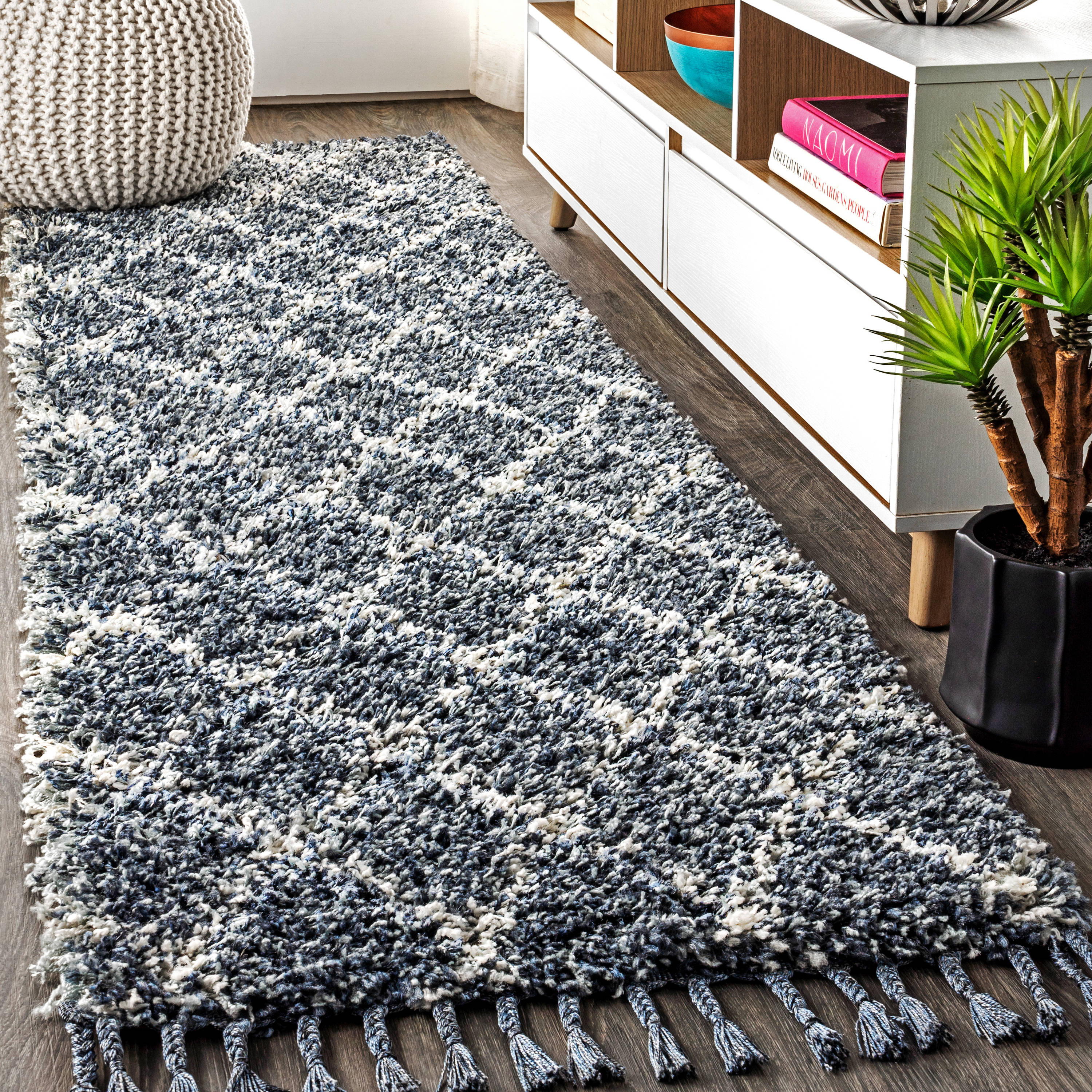 JONATHAN  Y MCR104A-28 Mercer Shag Plush Tassel 2 x 8 (ft) Loomed Polypropylene Denim Blue/Cream Rectangular Indoor Trellis Bohemian/Eclectic Runner rug