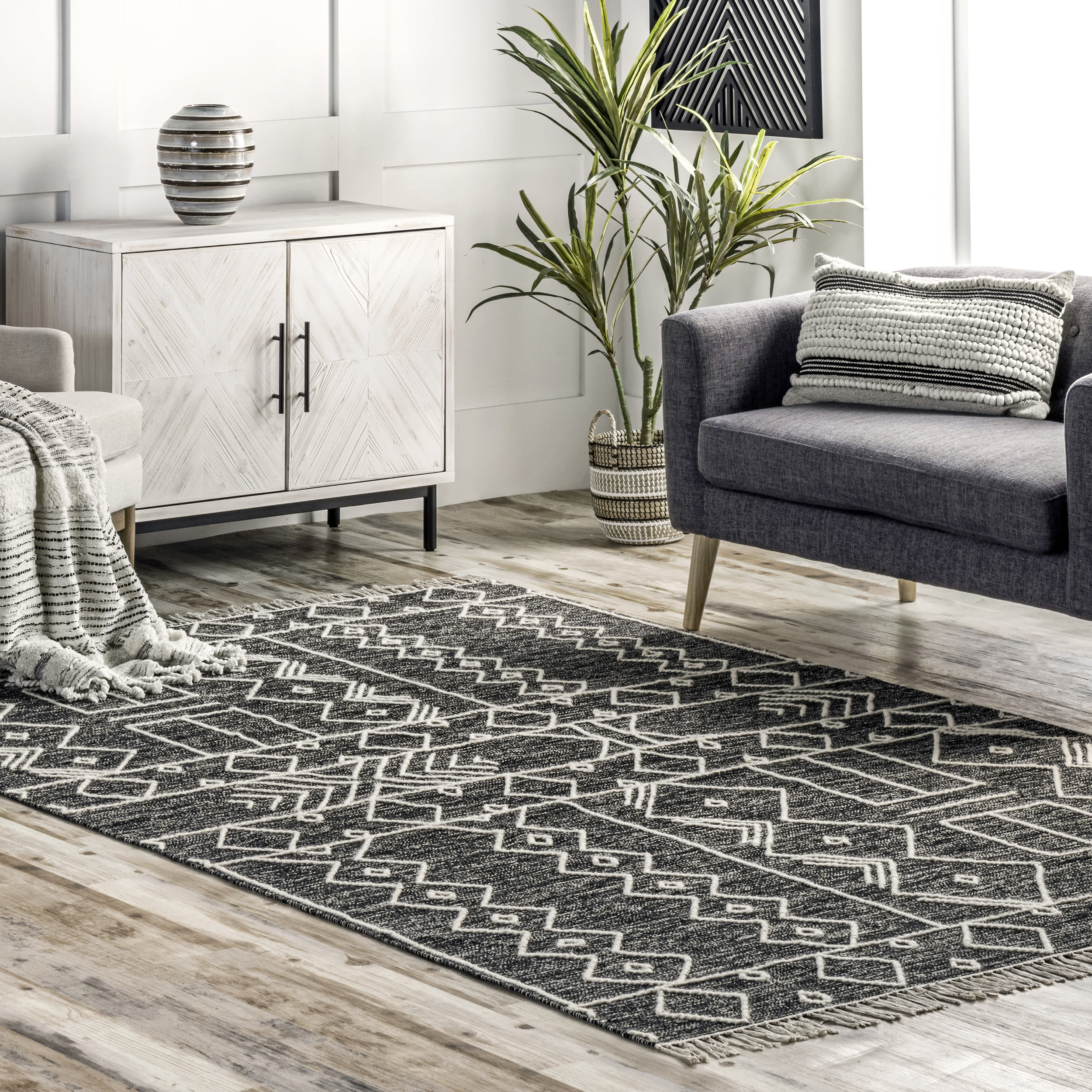 nuLOOM Casandra Machine Washable Moroccan Motif Area Rug - Grey 4' x 6