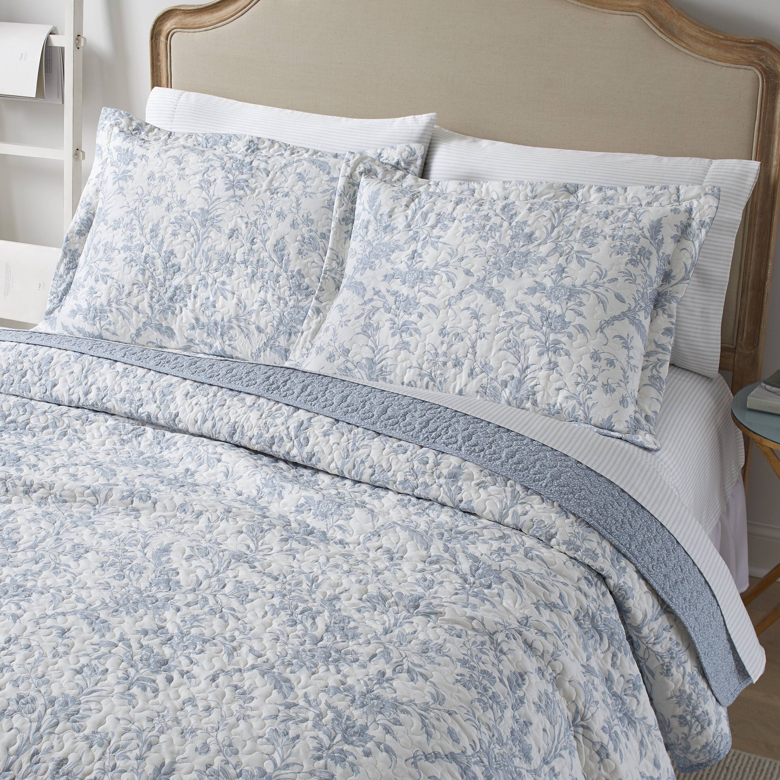 Laura Ashley 221081 bedding - View #9