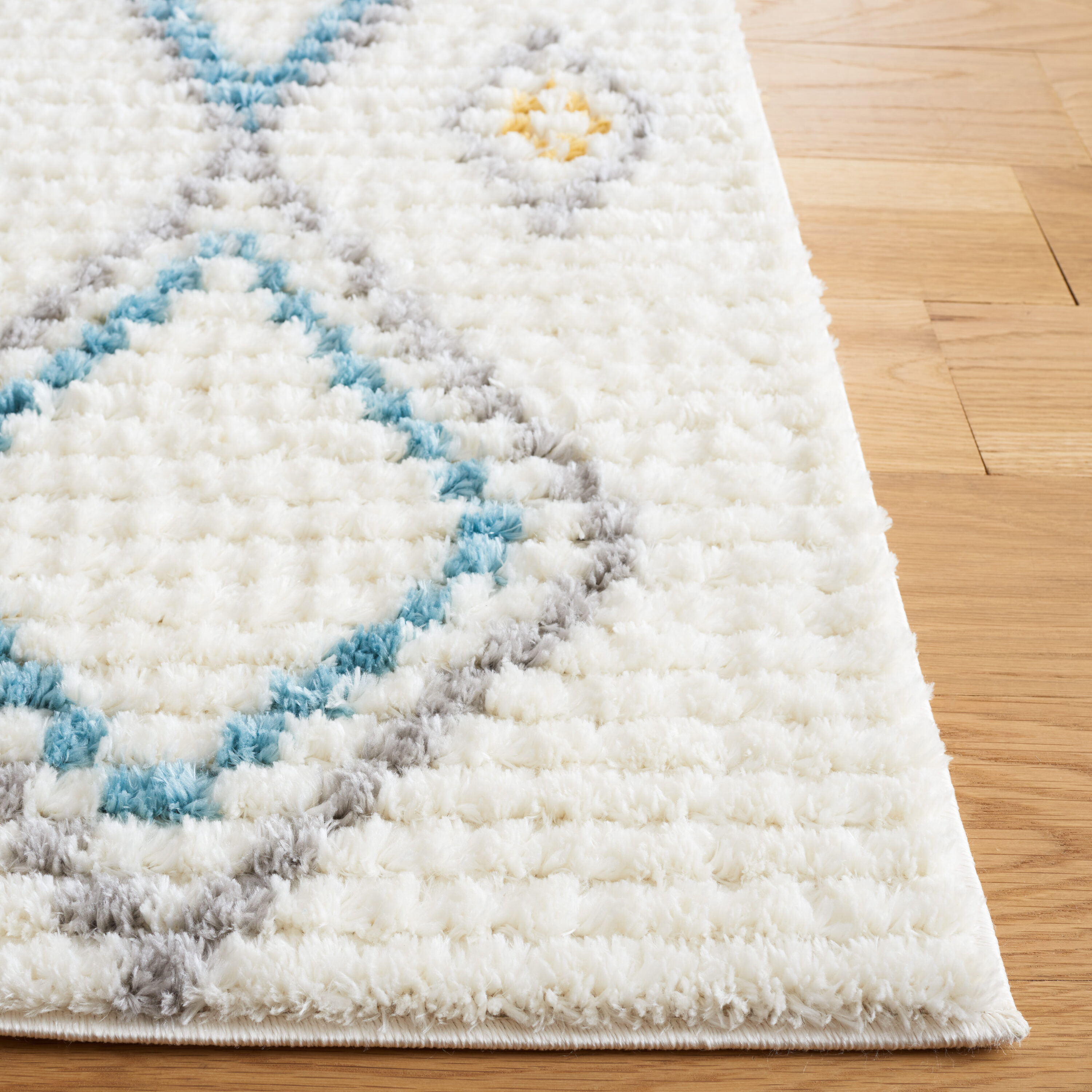 Ivory and Gray Synthetic Hand-knotted Rectangular Area Rug
