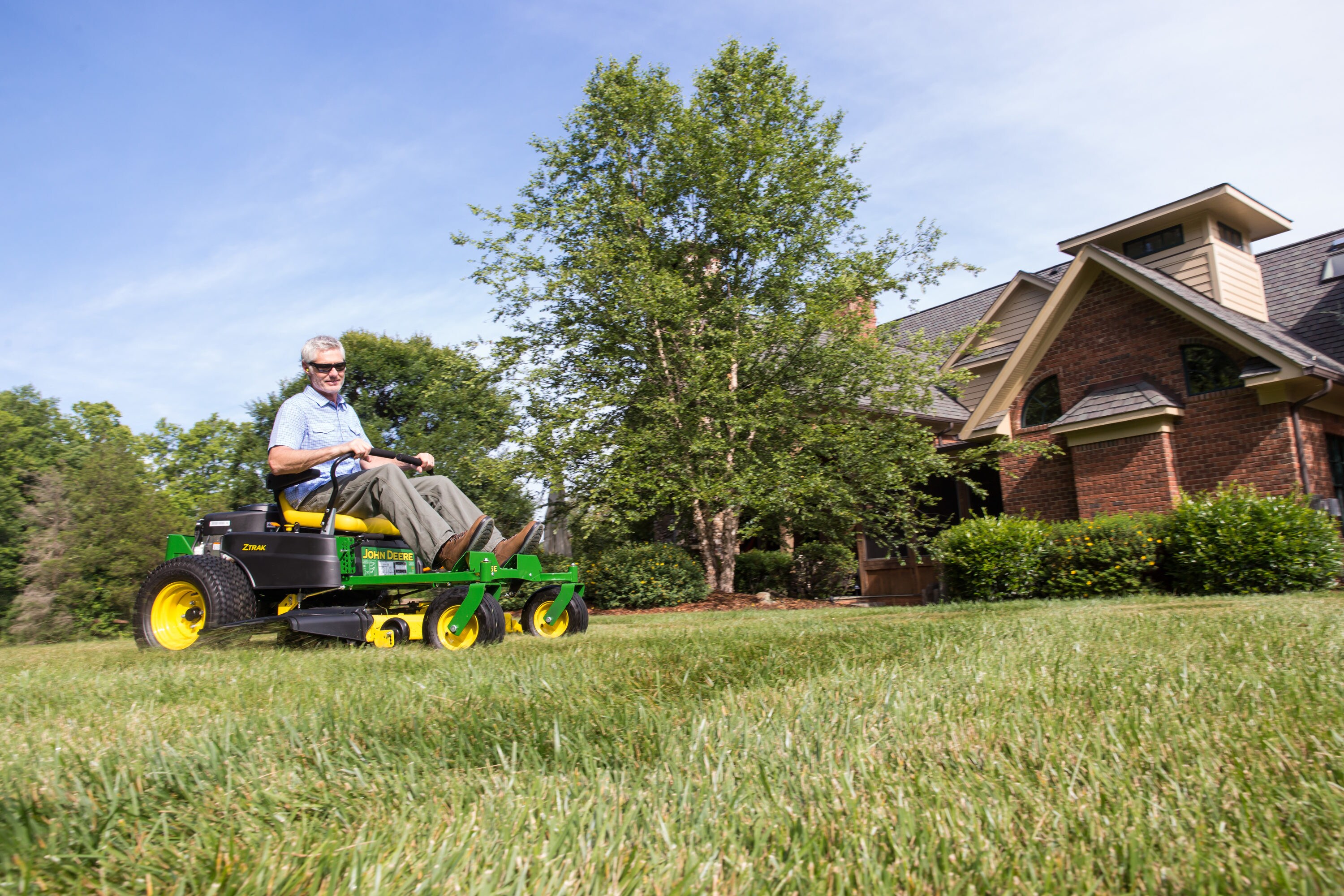 John deere z355e lowe's sale