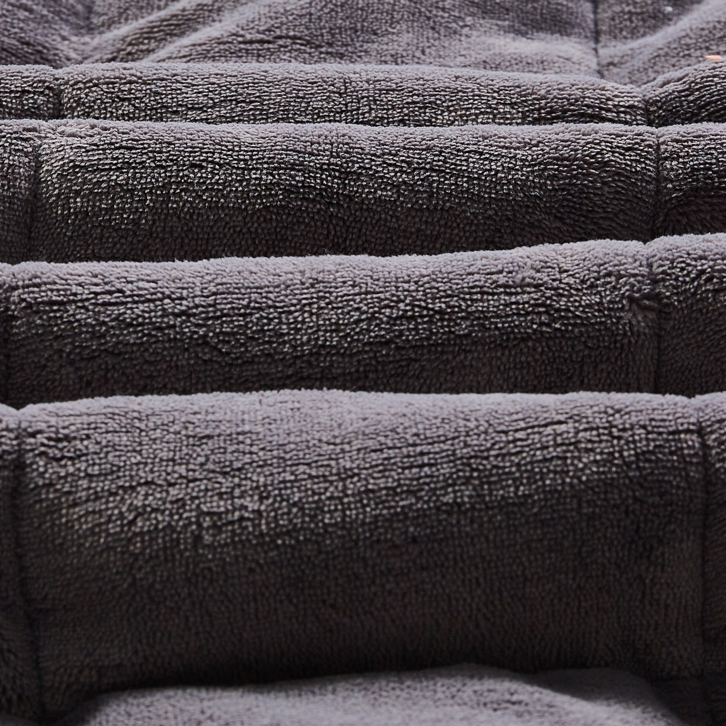 Thesis 18616 Blankets-And-Throws - View #6