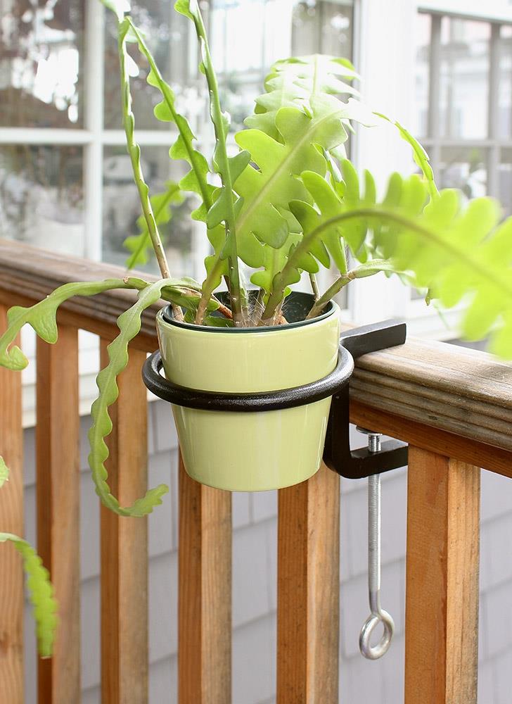 Black Iron Wall Mounted Flower Pot Holder Brackets, Set of 2