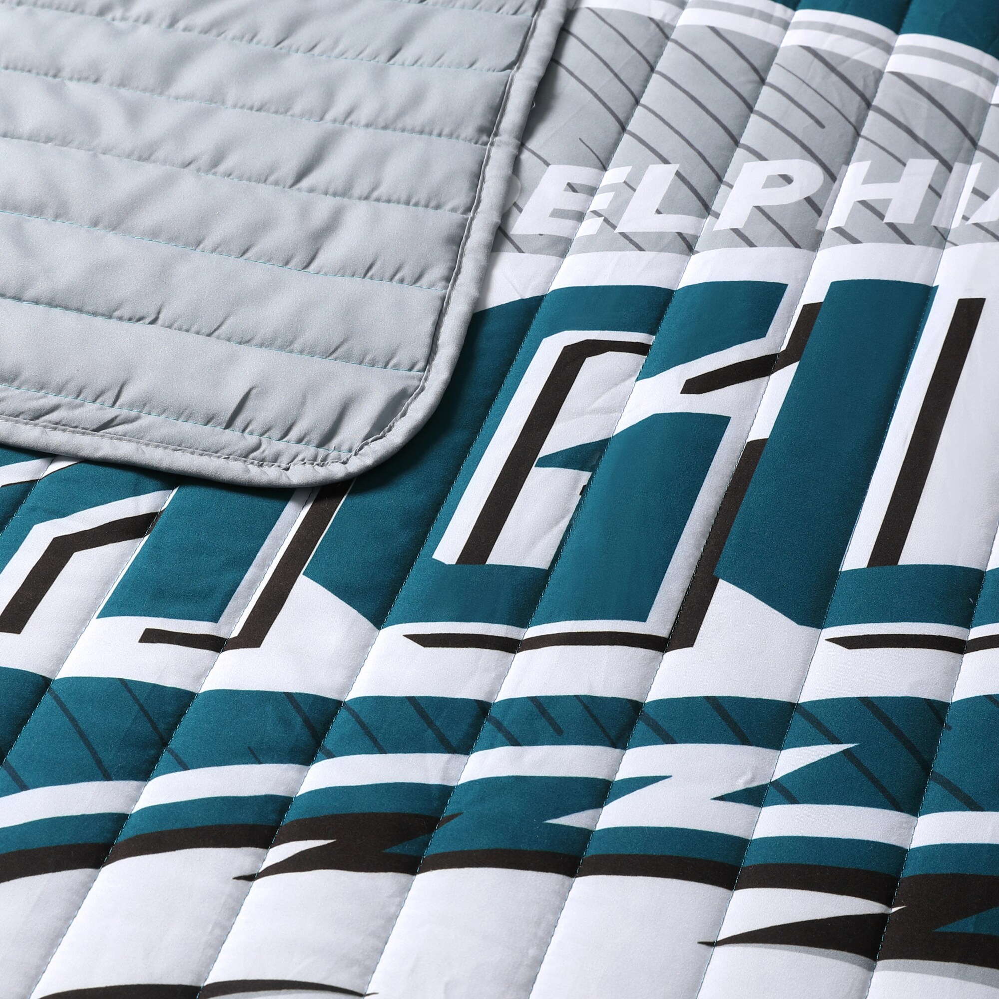 Philadelphia Eagles Camo Front 2 Piece Carpet Car Mat Set