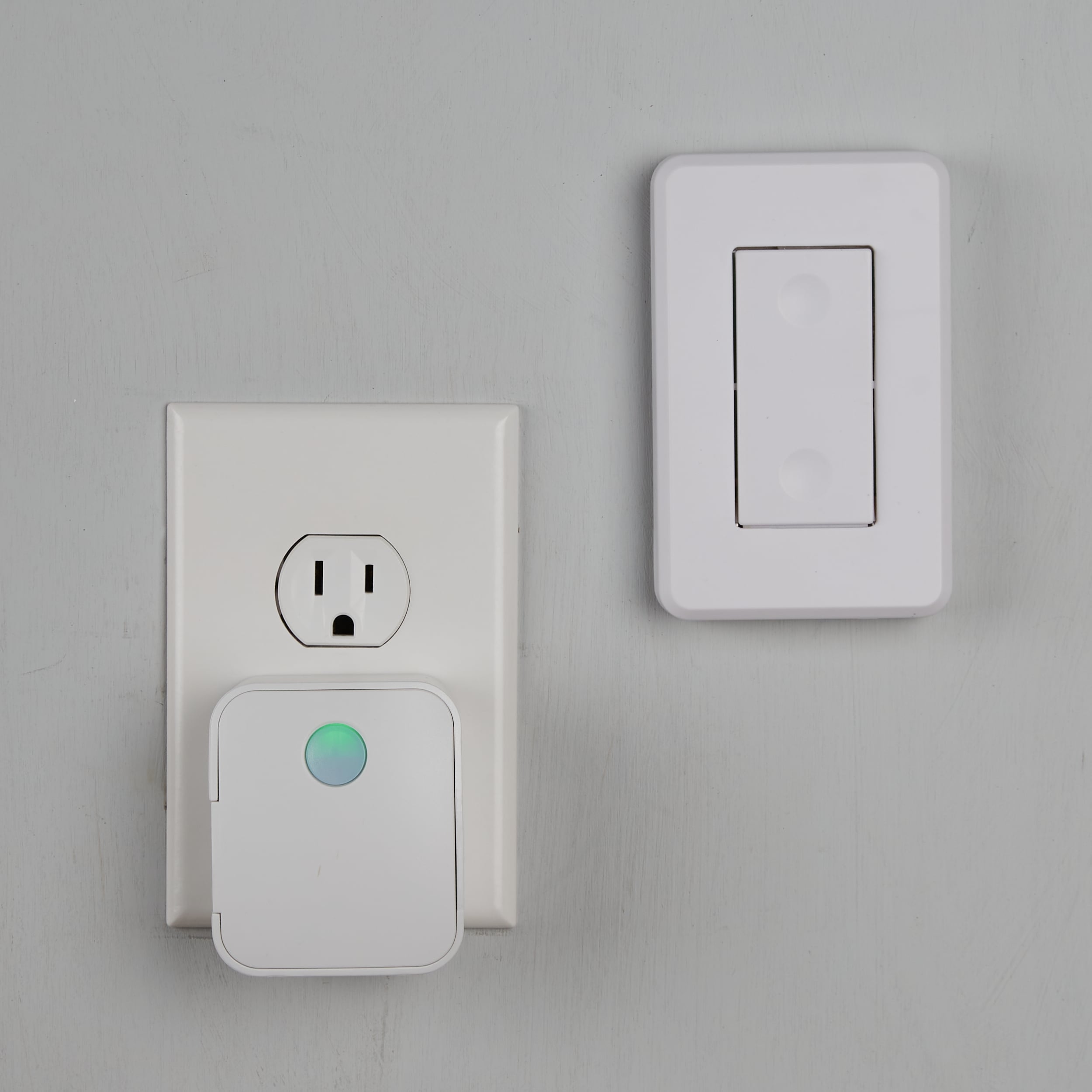 Remote Control Outlet, Wireless Detachable Wall Mounted Light