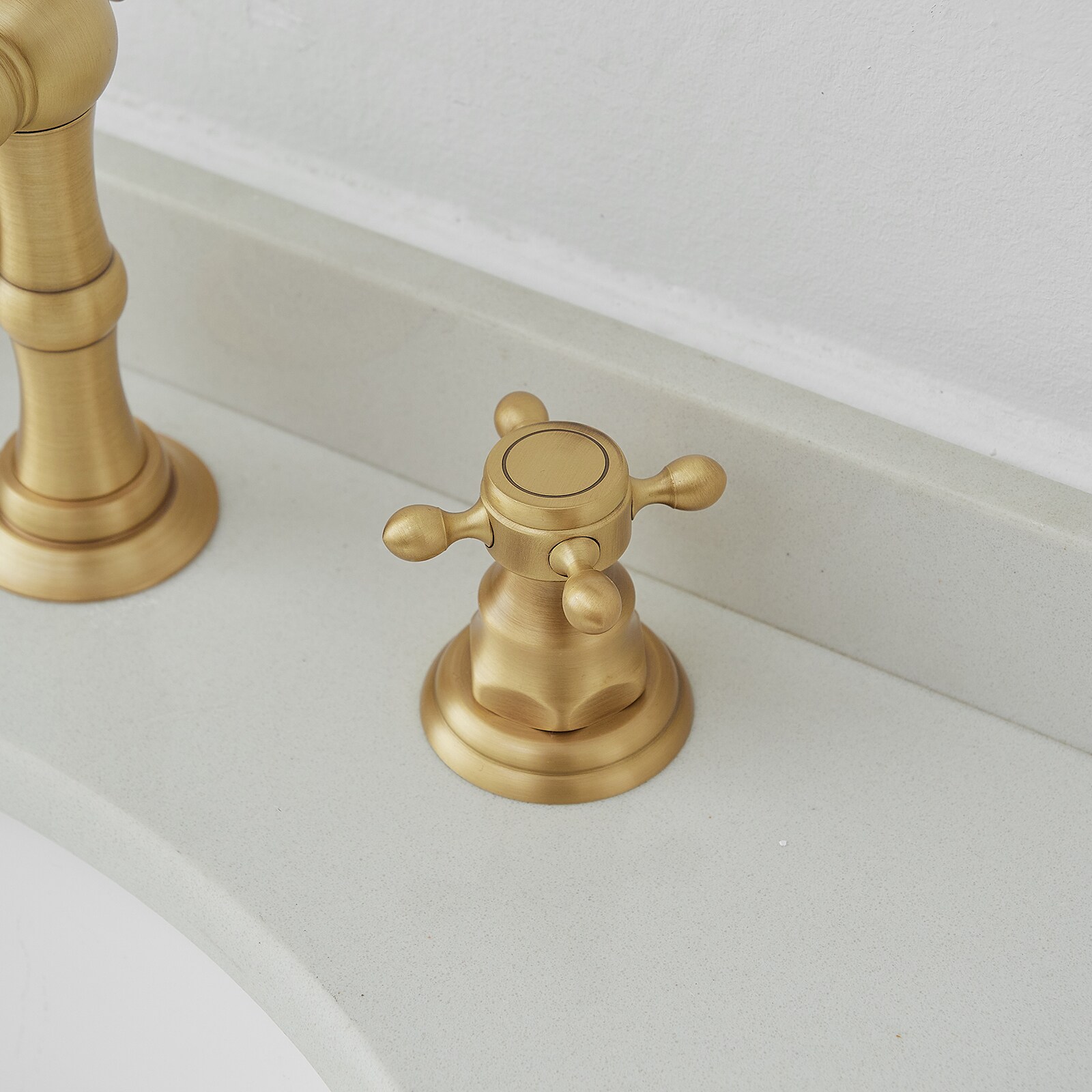 Antique Brass Double-Handle Widespread Bathroom Faucet