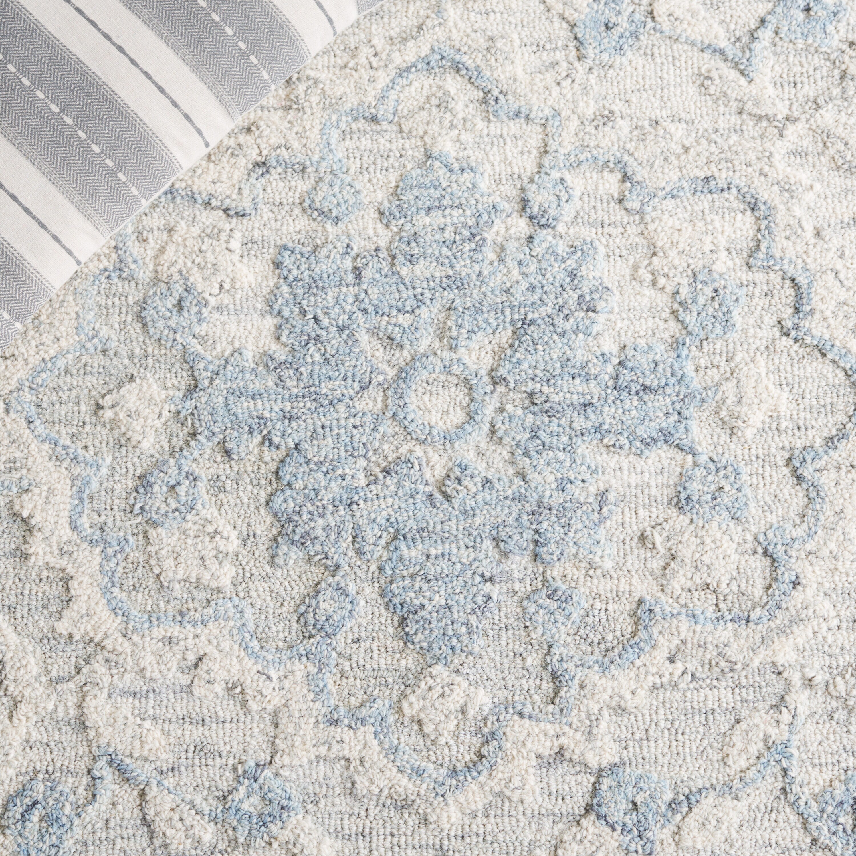 Safavieh MRQ505M-8 rugs - View #4