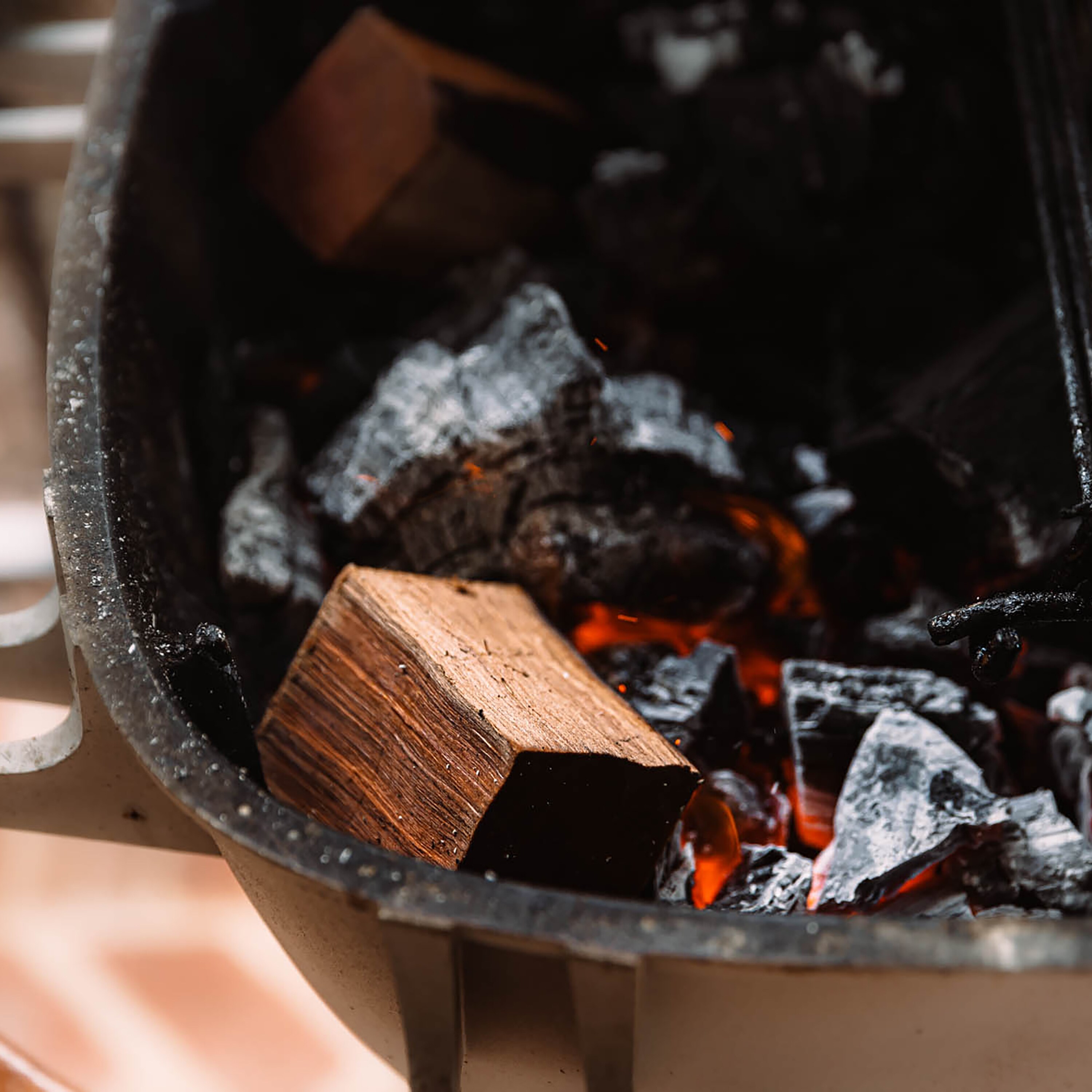 Fire & Flavor FFW207 Wood-Chips - View #3