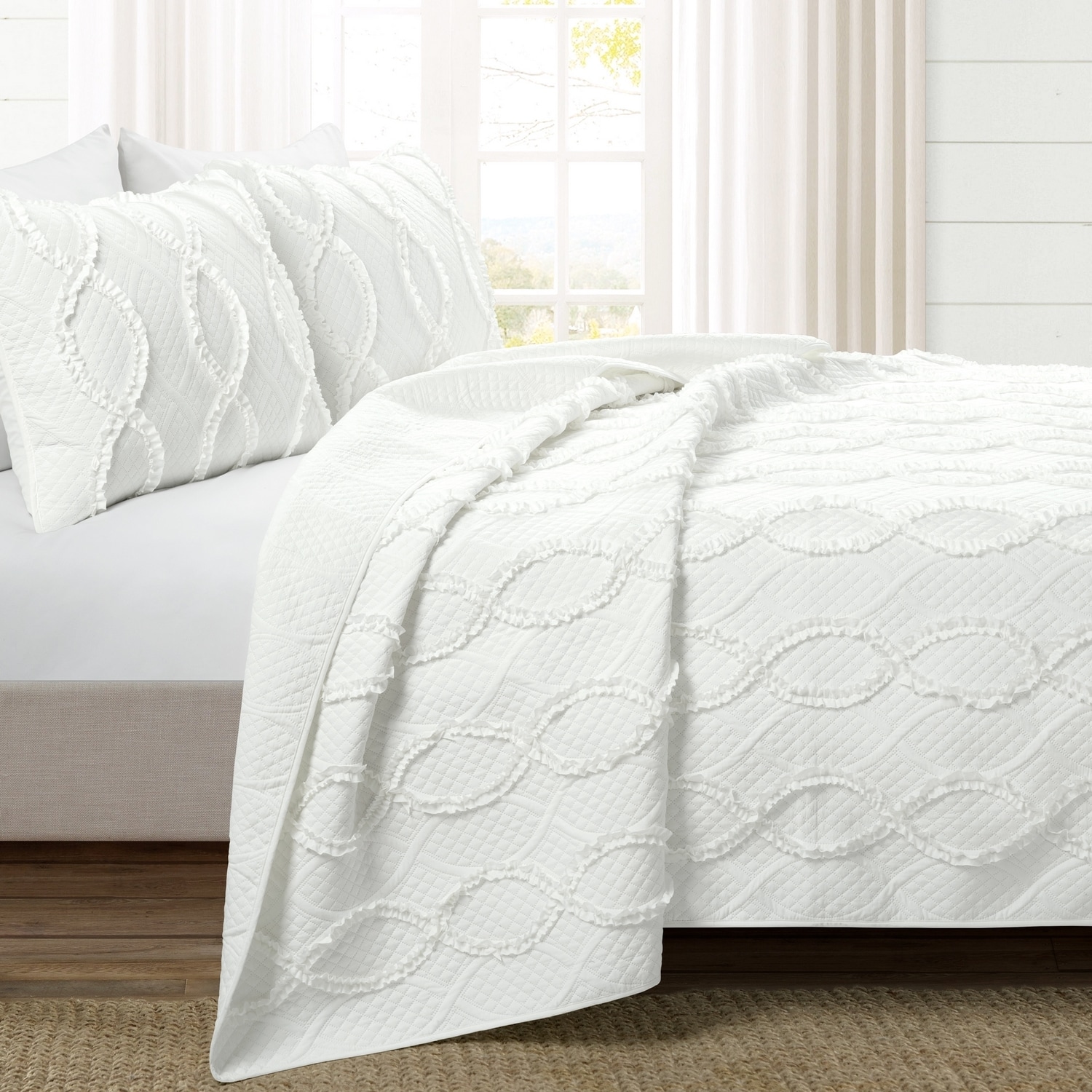 White Full Microfiber Textured Quilt Set