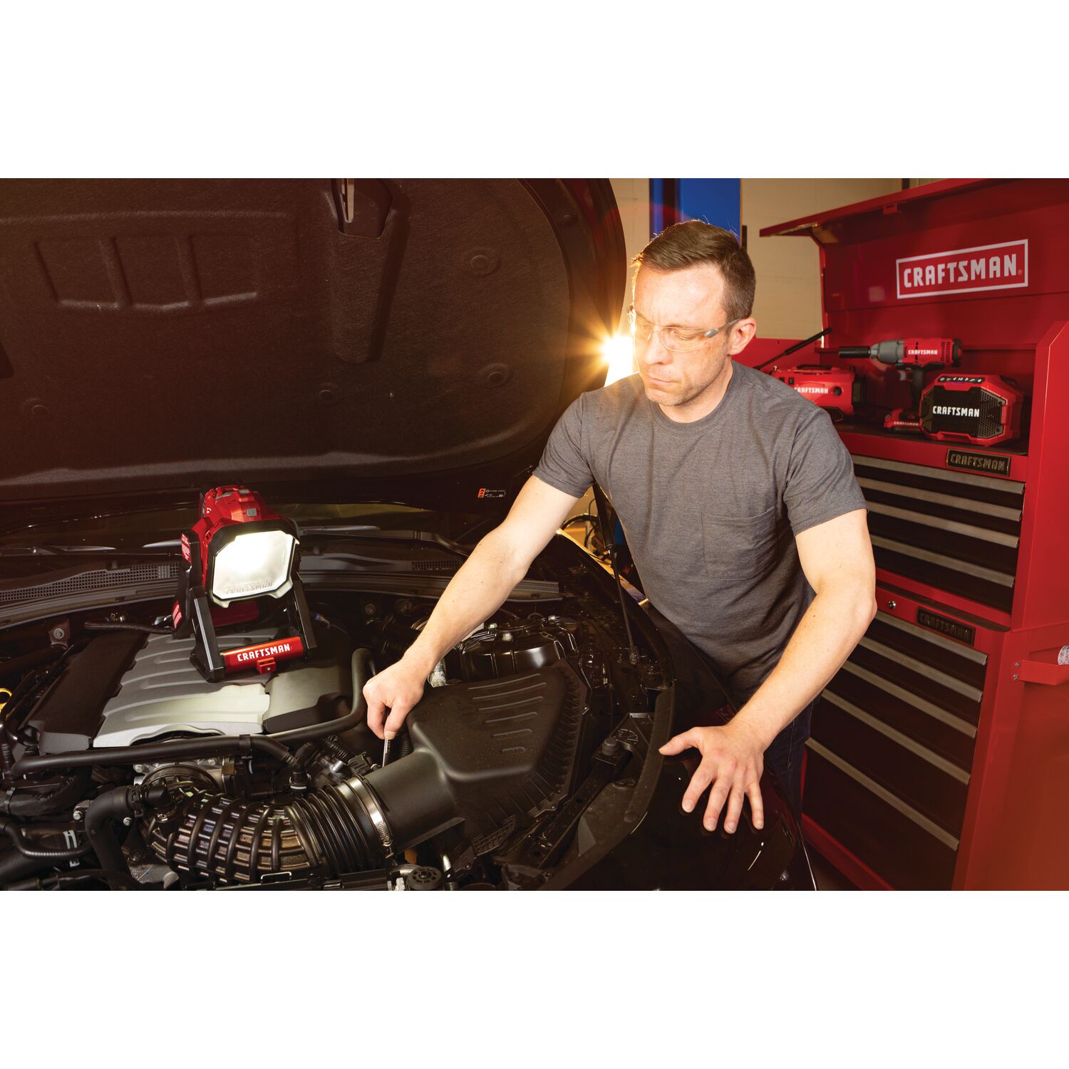 Craftsman V20 Red and Black LED Rechargeable Work Light