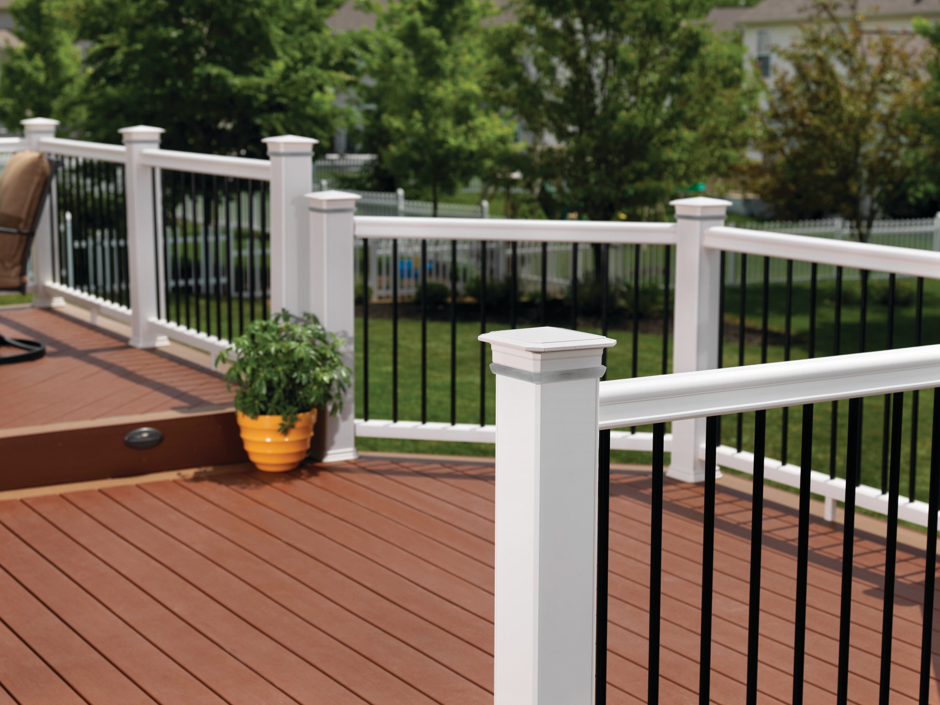 TimberTech 3/4-in x 36-in Black Aluminum Round Deck baluster 20 - Pack ...