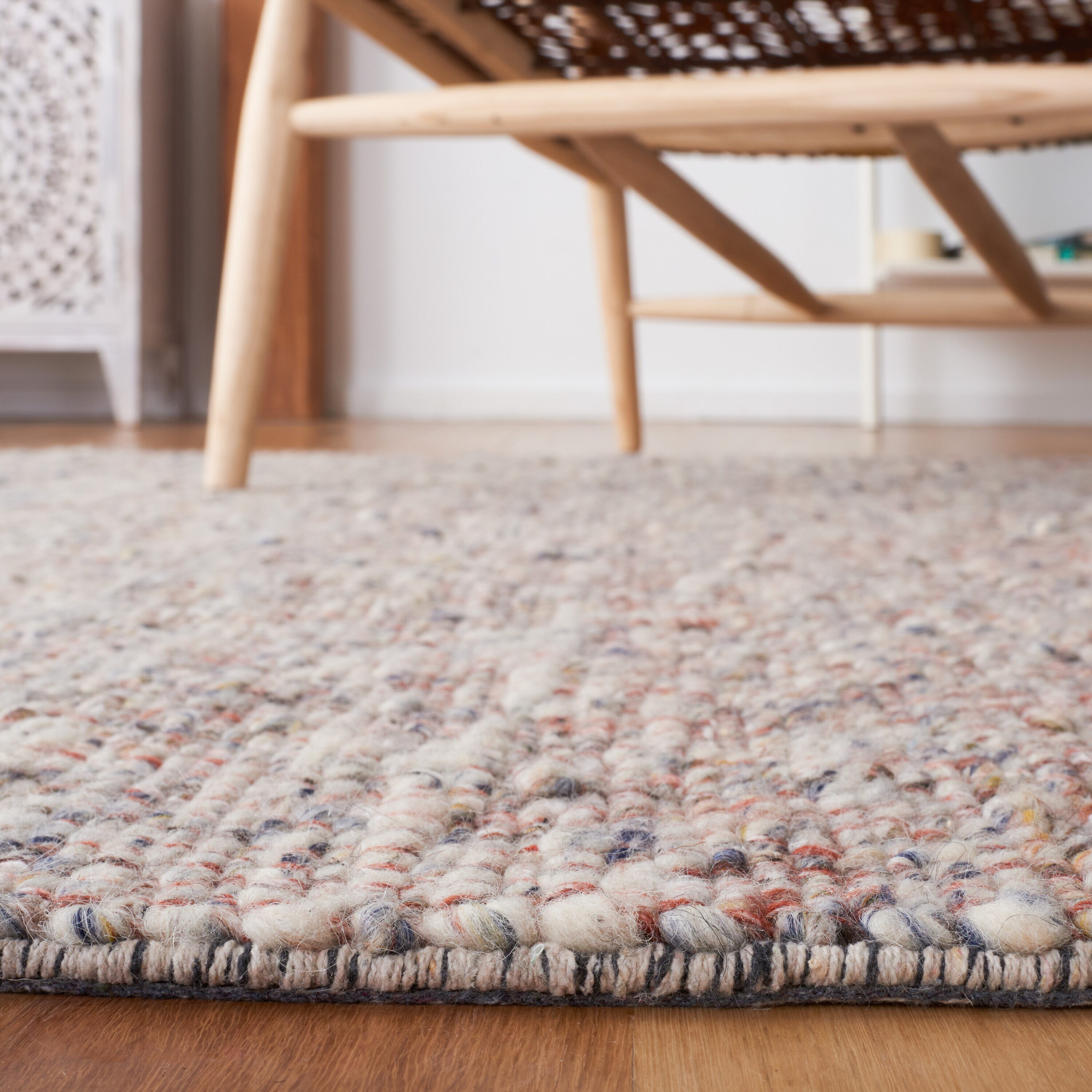 Safavieh VRM701P-5 rugs - View #5