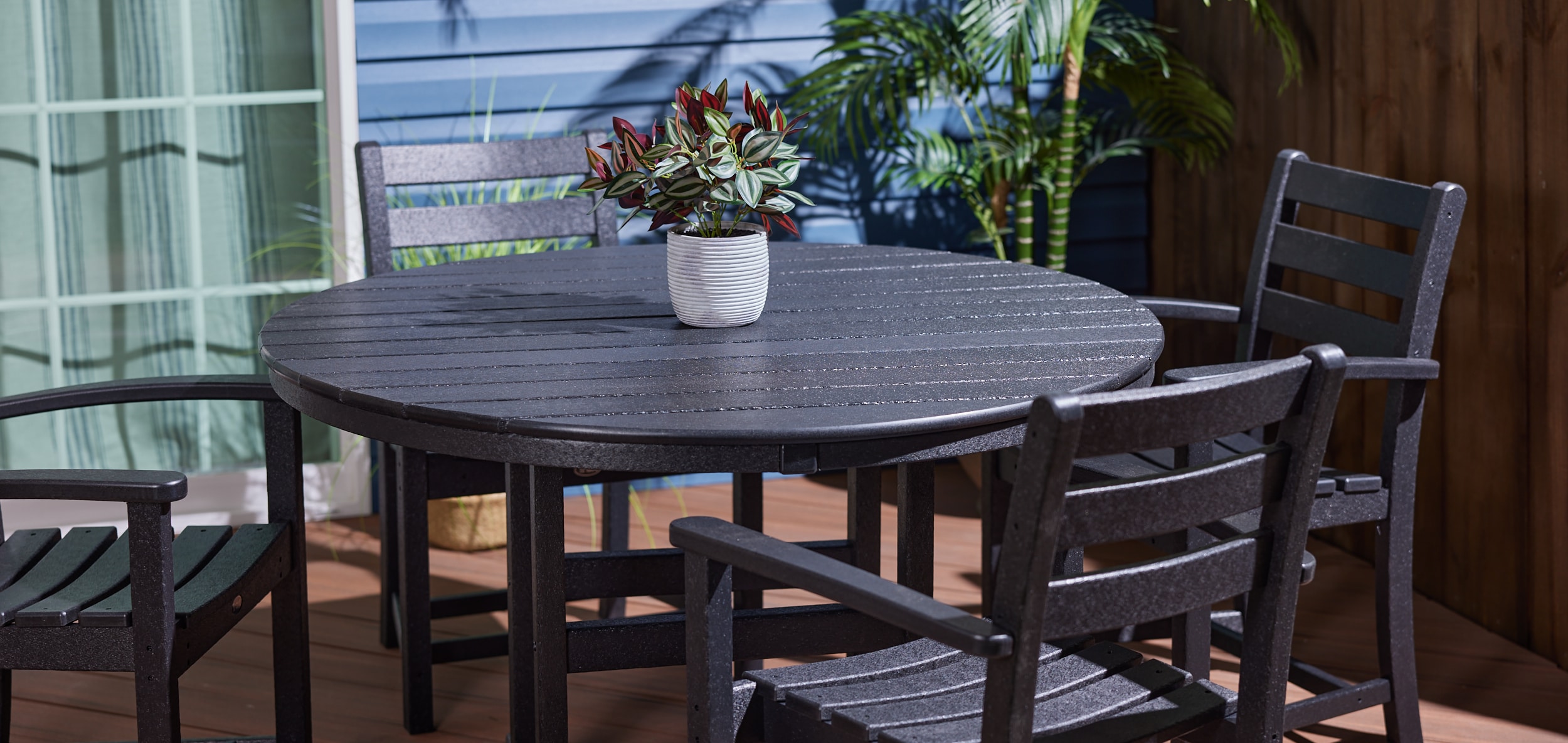 Charcoal Black Recycled Plastic 4-Person Round Dining Set