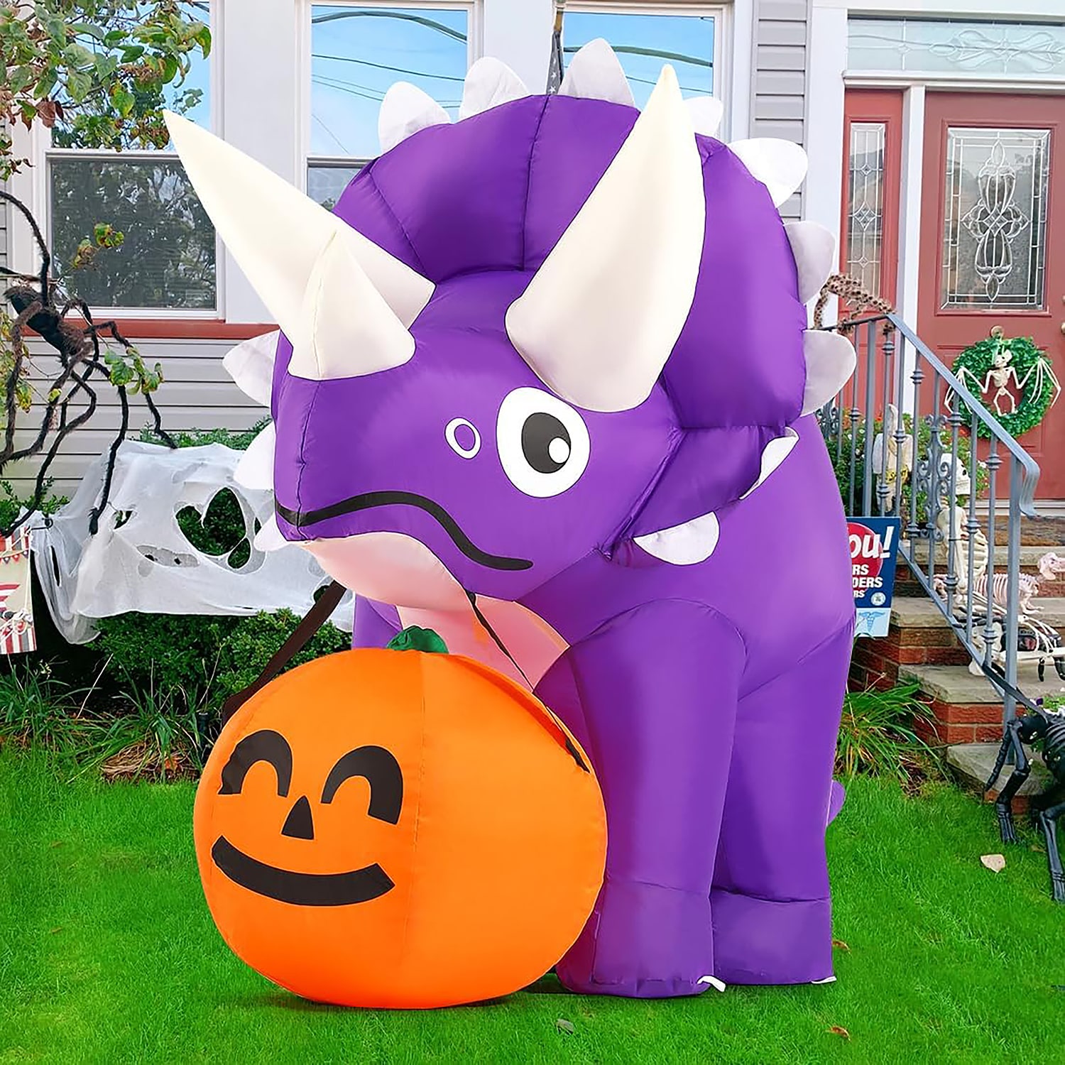 GOOSH Lighted Dragon Inflatable In The Outdoor Halloween Decorations ...