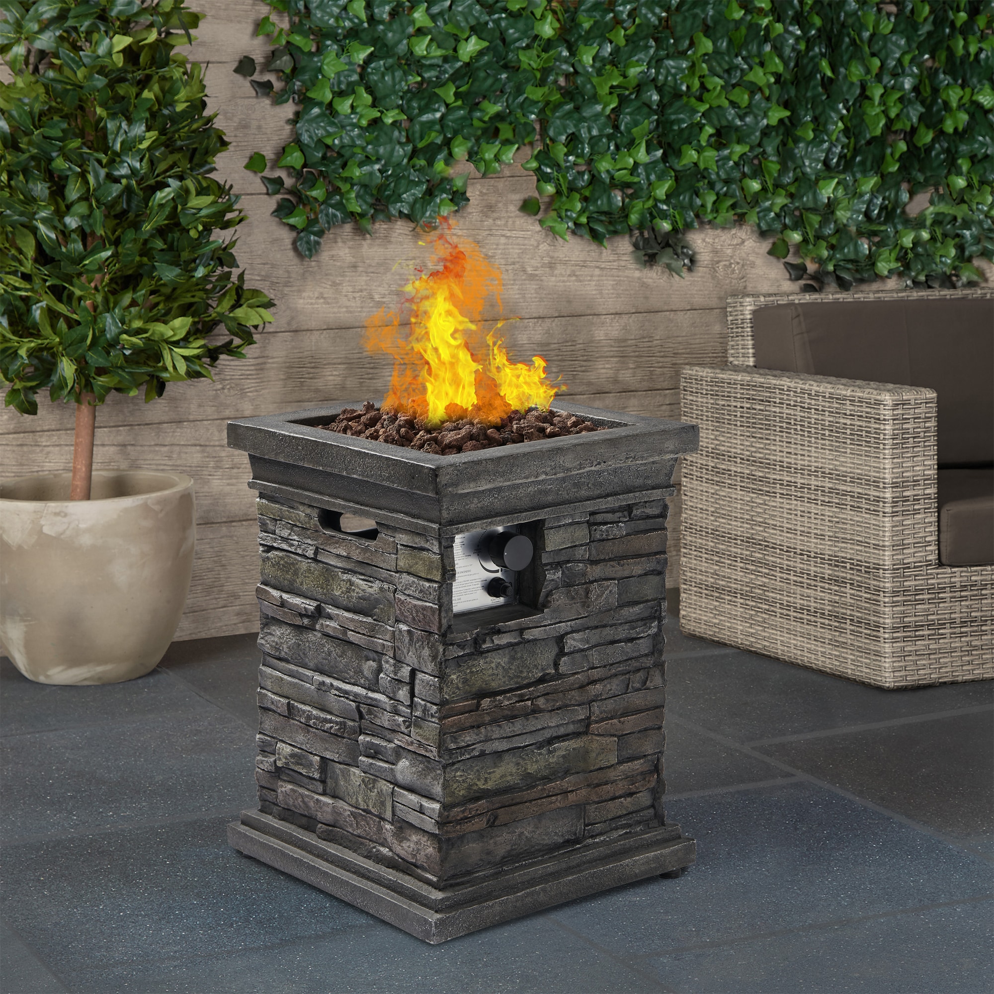 BioLite FirePit Essentials Kit  Smokeless Fire Pit & Accessories
