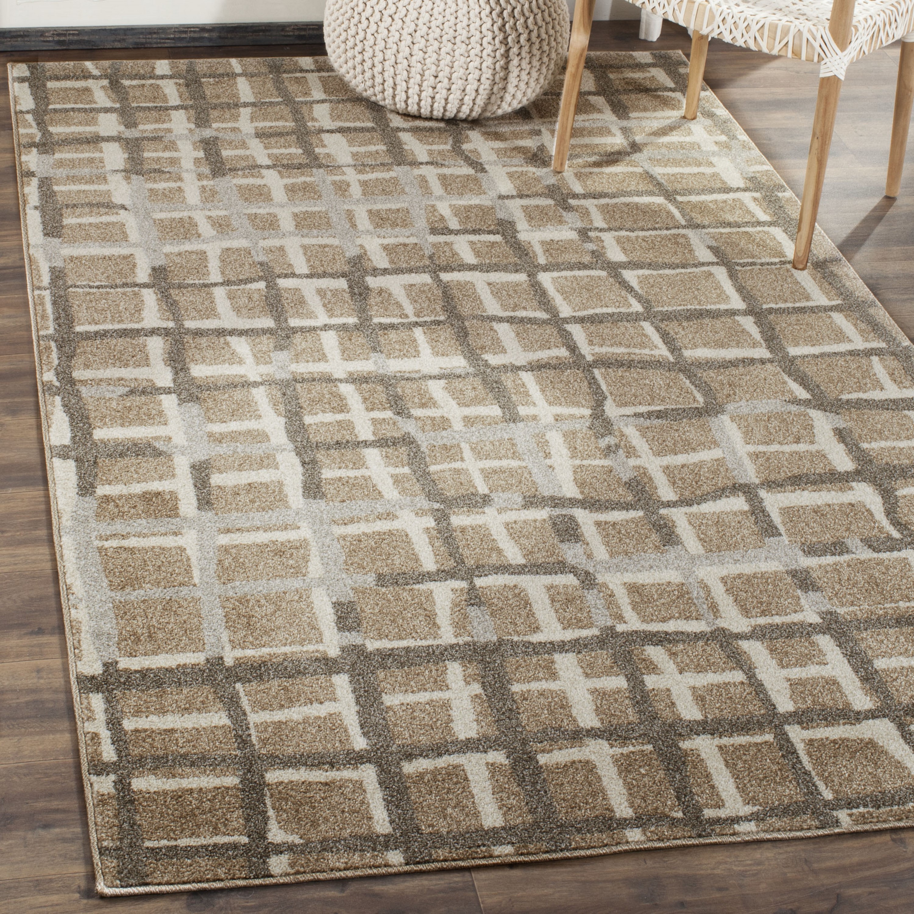 Safavieh AMT403S-4 Amherst Tilla 4 x 6 (ft) Loomed Synthetic Wheat/Beige Rectangular Indoor/Outdoor Abstract Farmhouse/Cottage Area rug