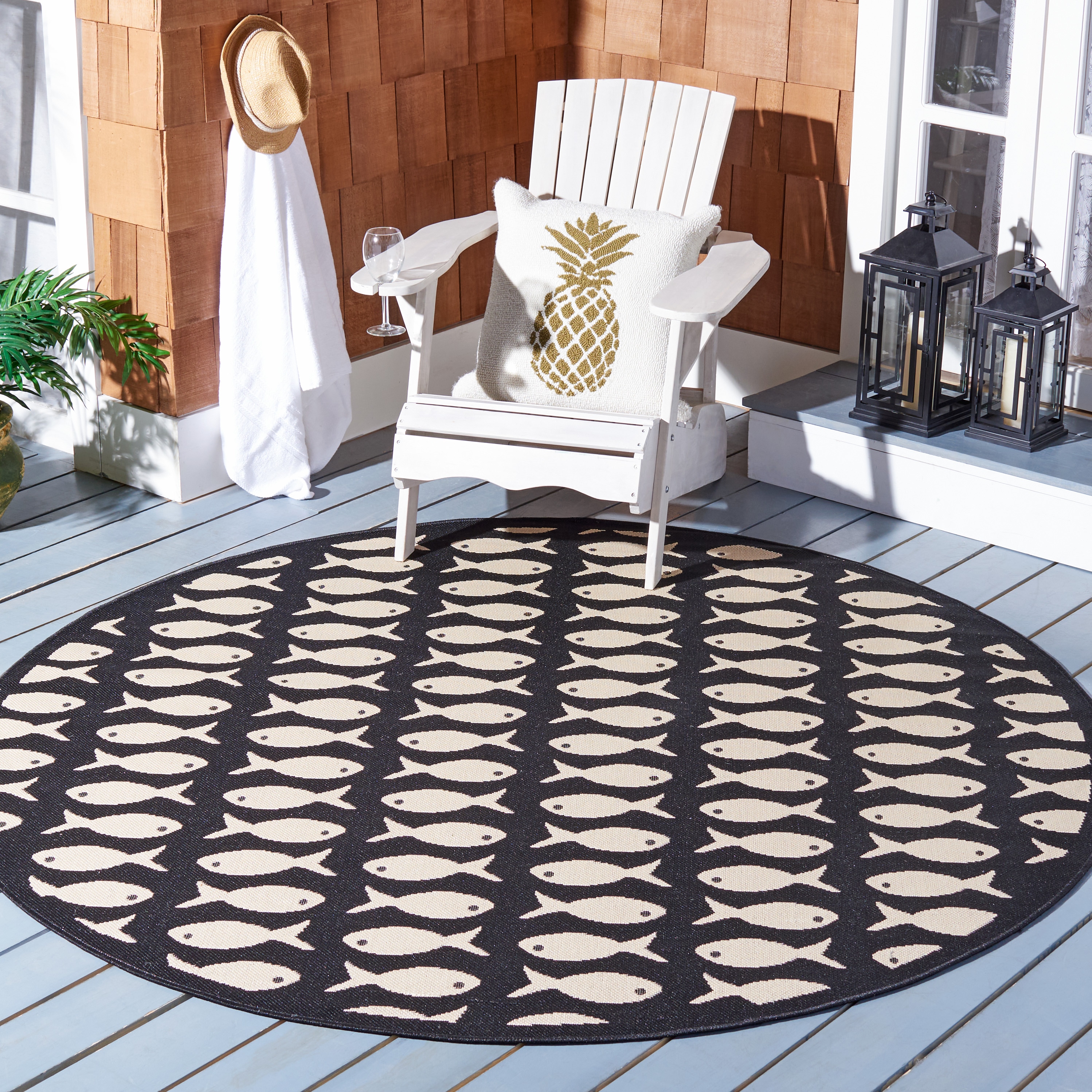 Safavieh CY6013-256-4R Courtyard 4 x 4 (ft) Loomed Synthetic Black/Beige Round Indoor/Outdoor Geometric Area rug