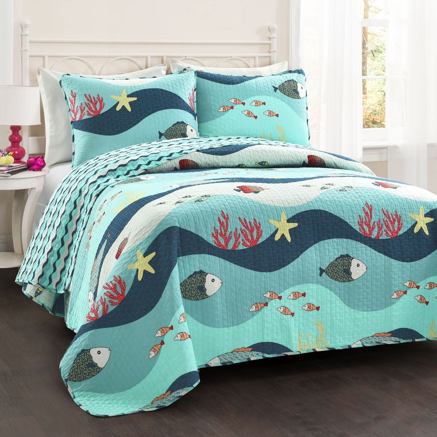 Lush Decor C21897P14-000 Blue Graphic print Reversible Full/Queen Quilt Cotton