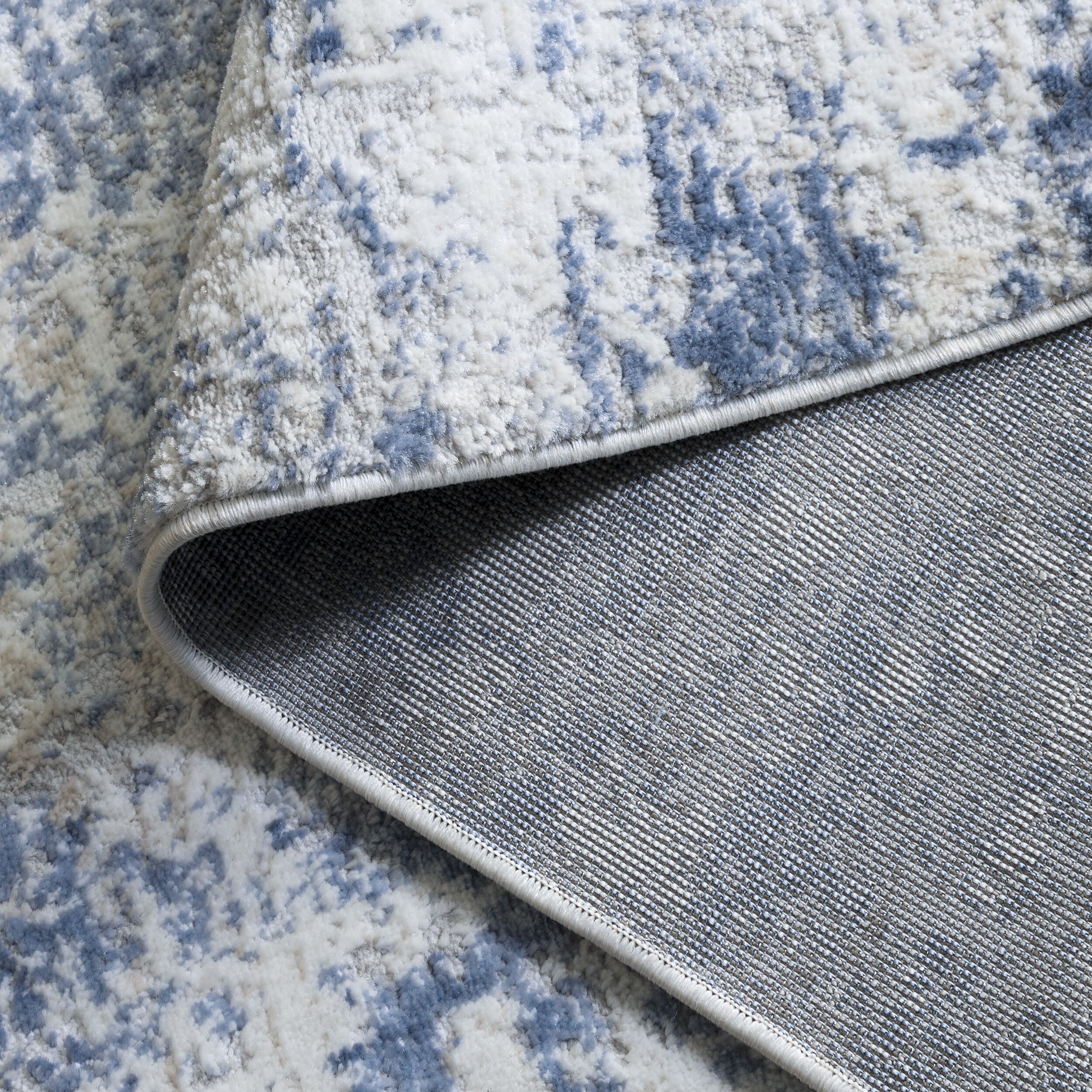Safavieh ALA700A-68OV rugs - View #4