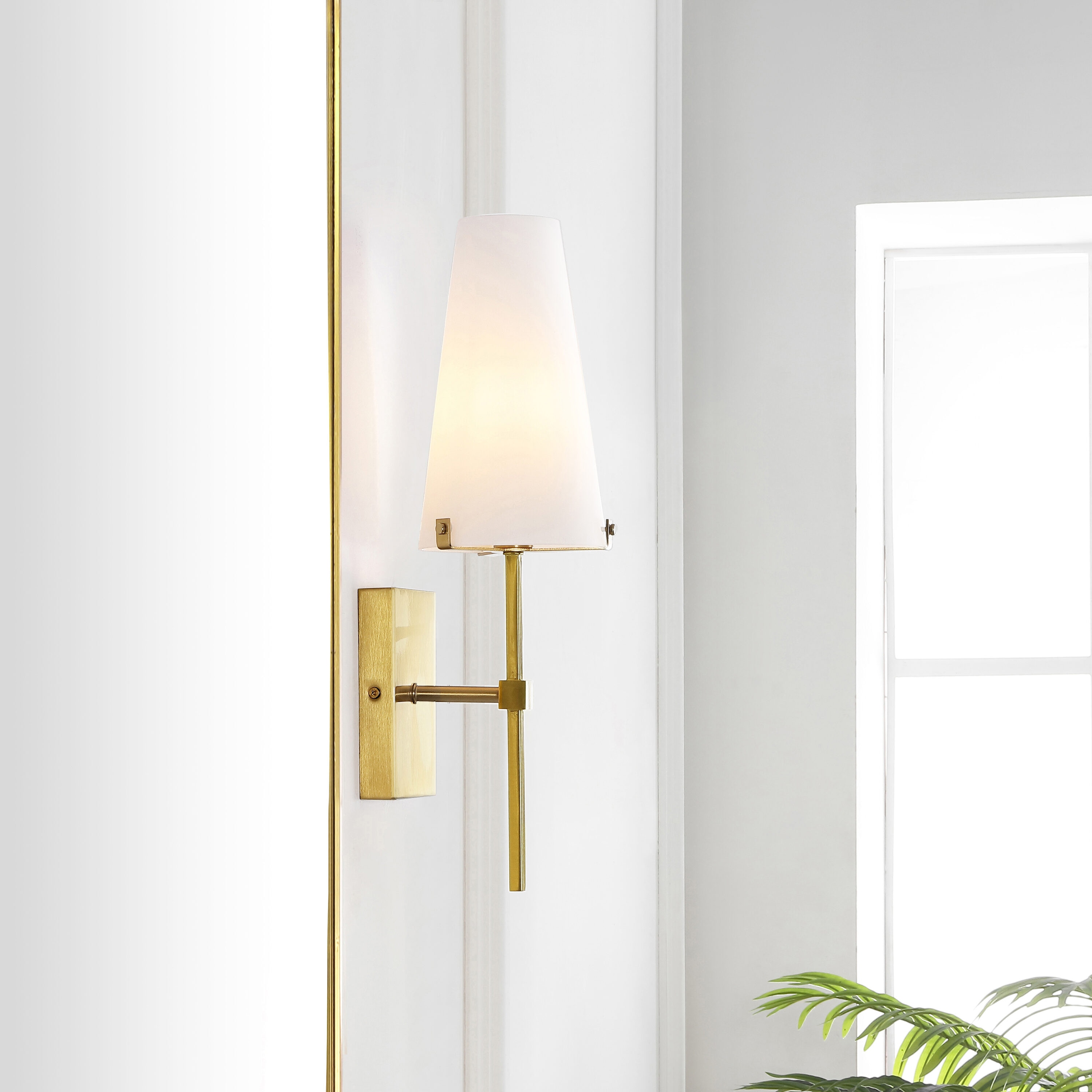 Safavieh SCN4144B 6-in W x 18.5-in H Metal Sconce Abstract Wall accent