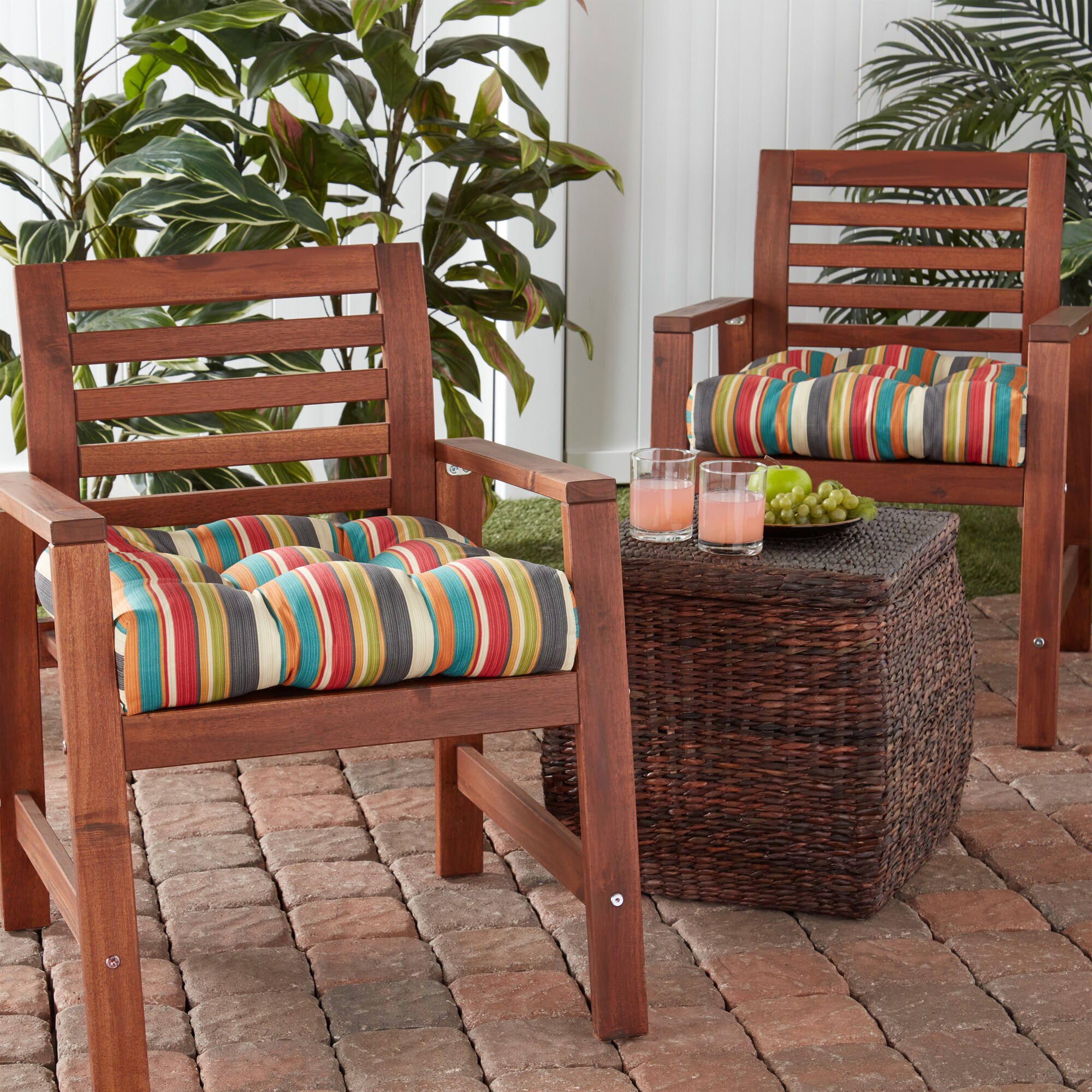 Greendale Home Fashions 15 Round Outdoor Bistro Chair Cushion (Set of 2), Sunset Stripe