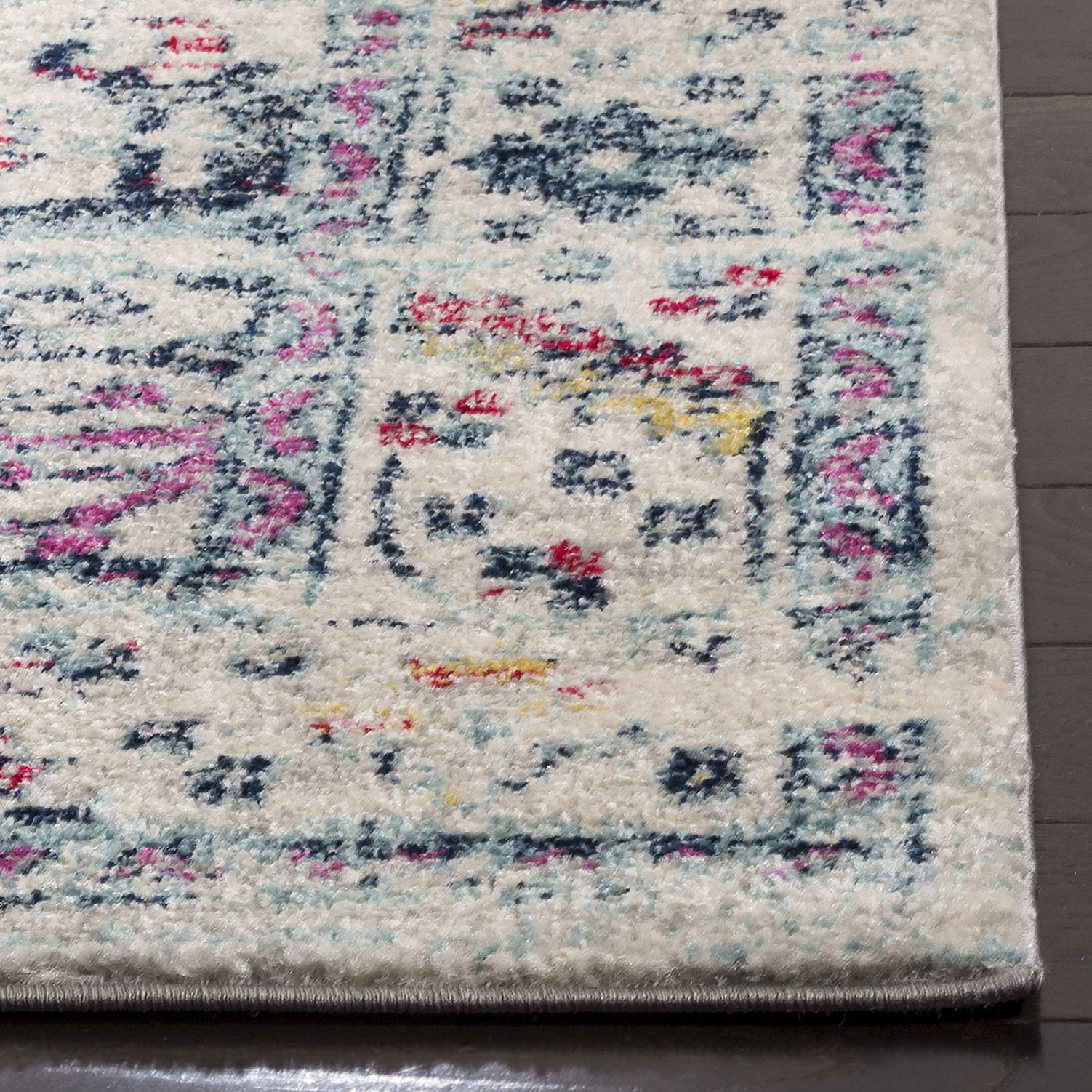 Safavieh 2-ft x 8-ft Light Gray/Fuchsia Indoor Runner Rug in the Rugs ...