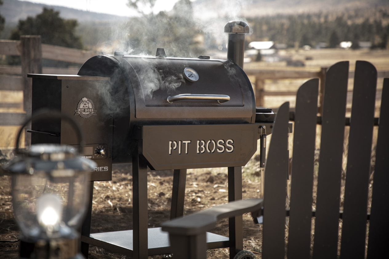 Pit Boss 820 Pellet Grill and Smoker, Expert Reviews