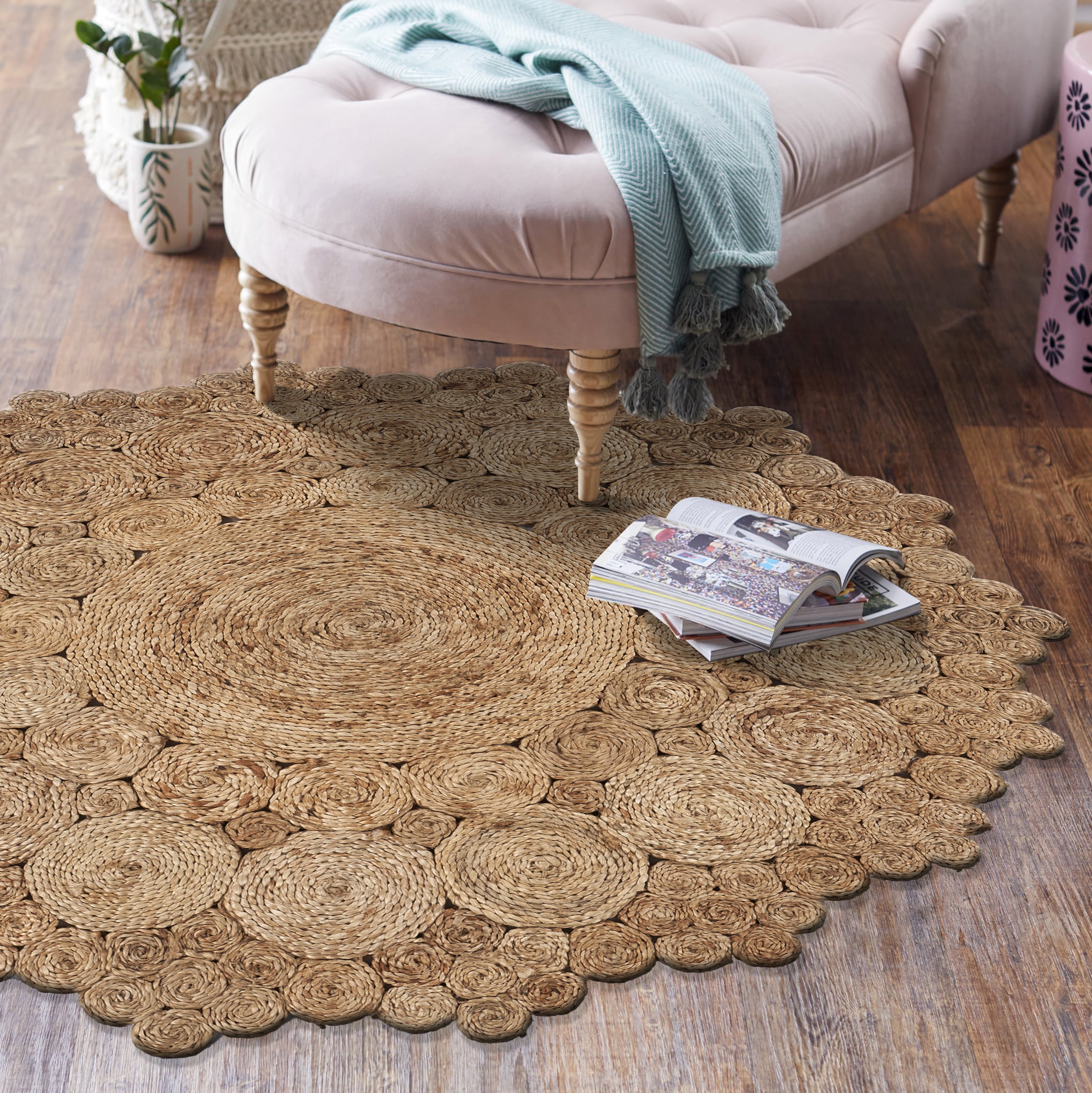 LR Home 9588A8084934J8 4 x 4 (ft) Jute Natural Round Indoor Geometric Bohemian/Eclectic Area rug