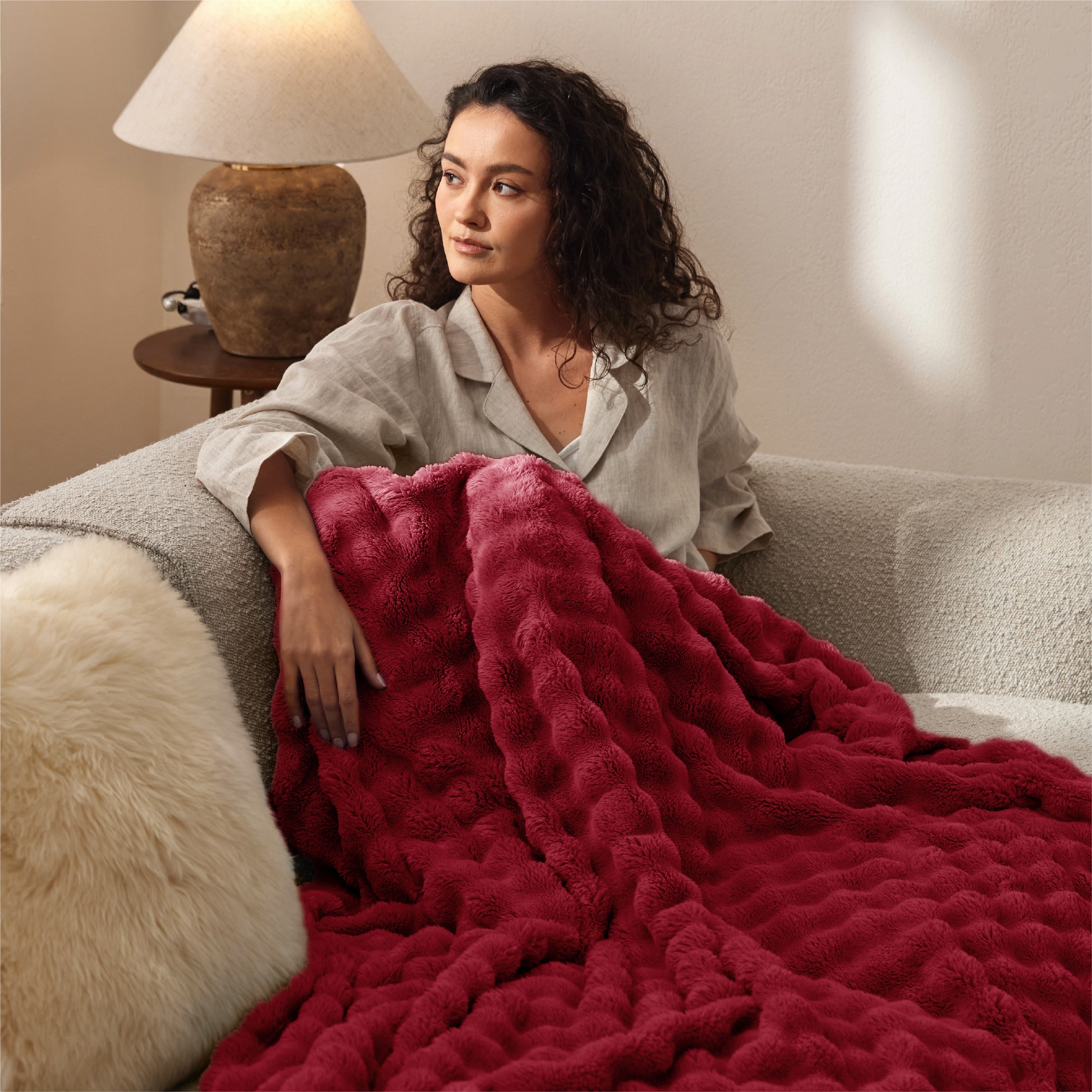 Bedsure 60x80 Twin 1-Piece Red Chunky Bubble Blanket