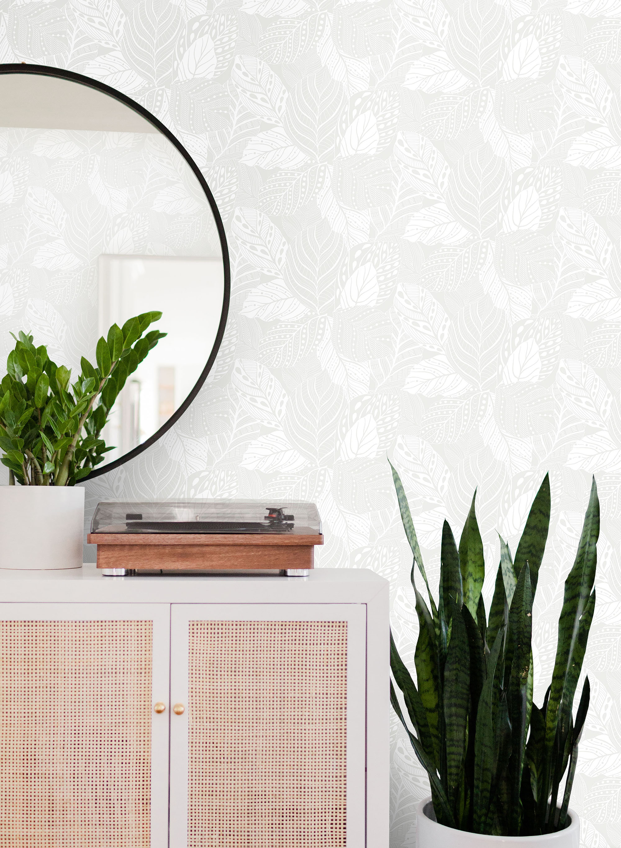 York Wallcoverings GO8224 Greenhouse 60.8-Sq. Feet Pearl Non-woven Ivy/Vines Unpasted Wallpaper