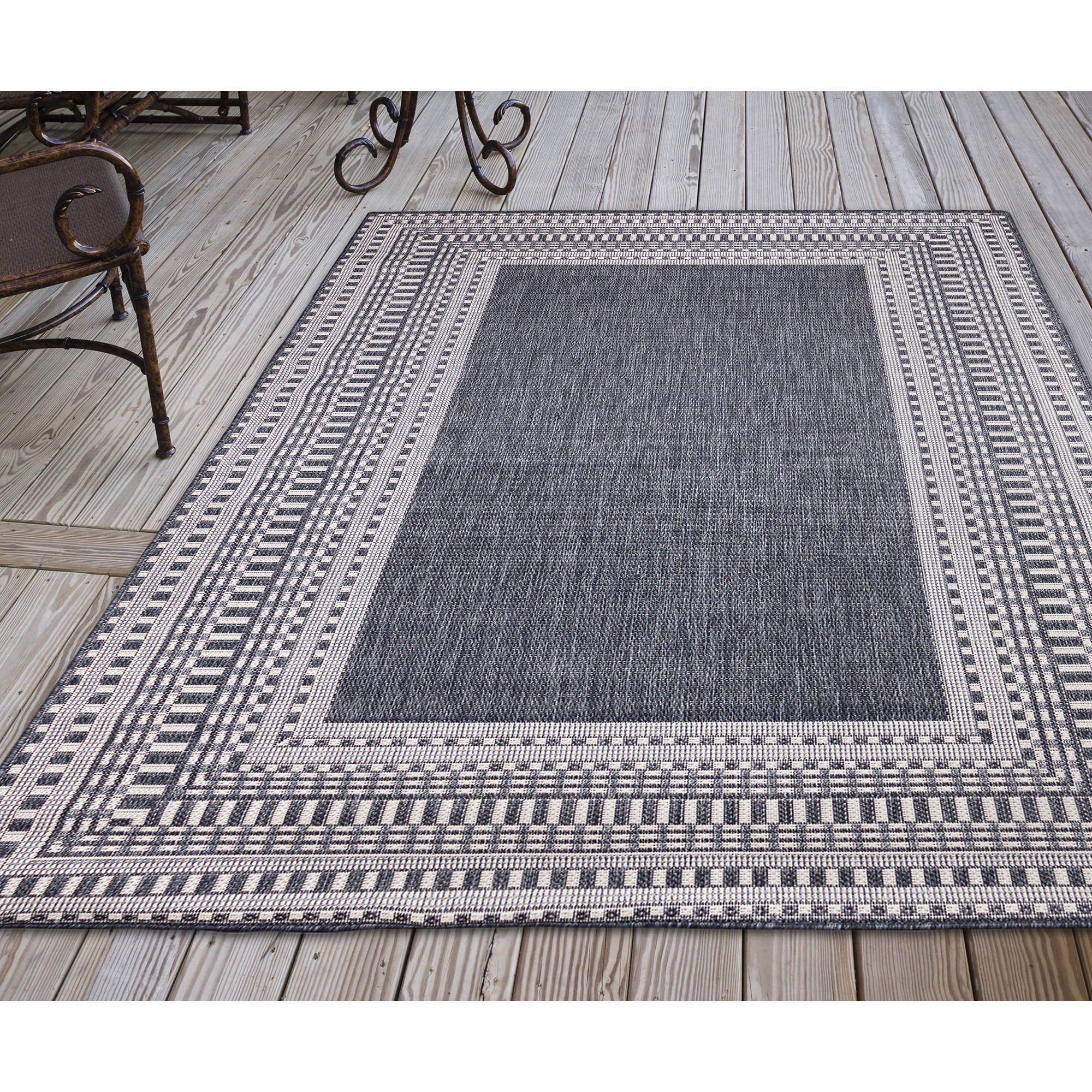 Liora Manne MAU80822833 Malibu 8 x 10 (ft) Loomed Polypropylene Navy Rectangular Indoor/Outdoor Border Area rug