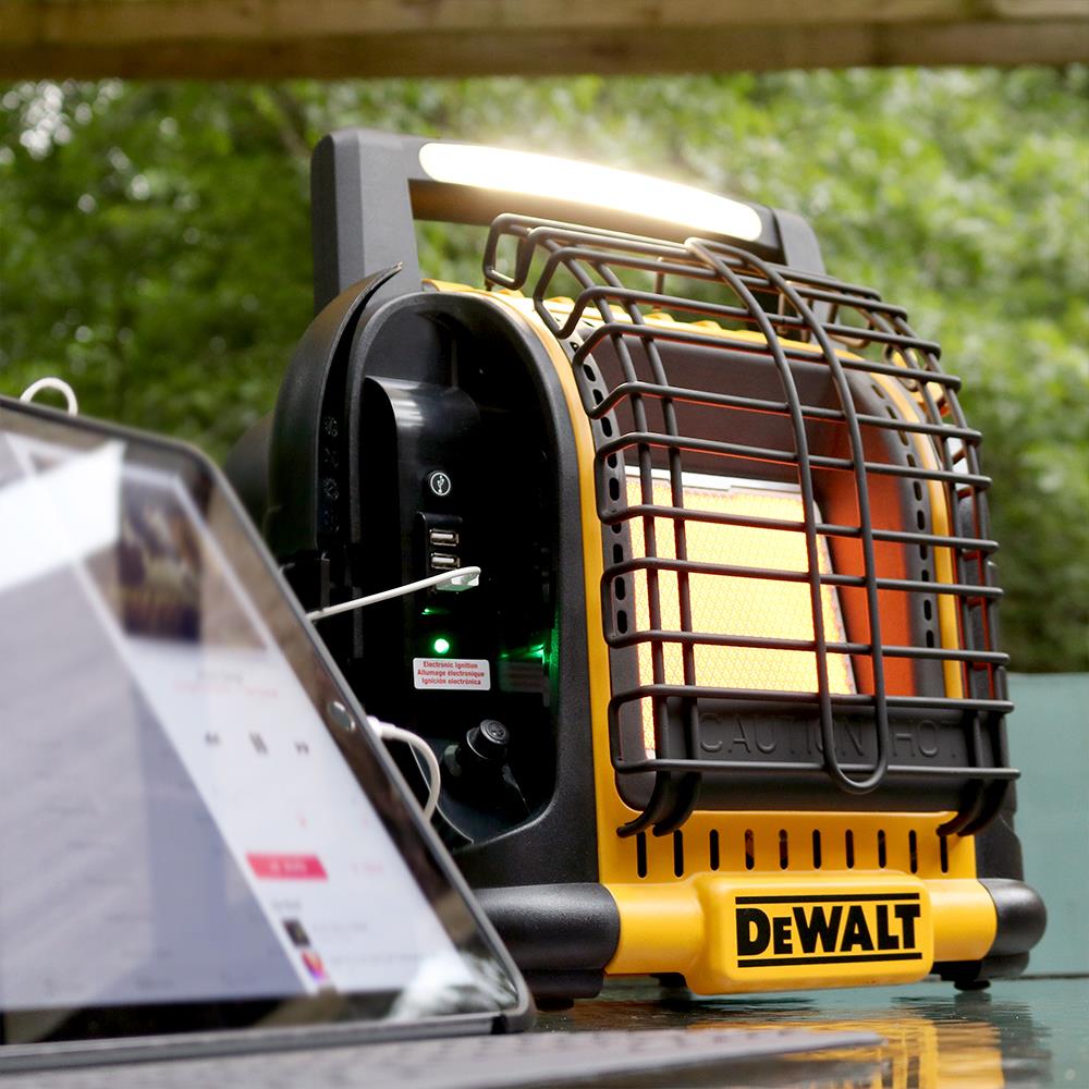 DeWalt 12,000 BTU Cordless Portable Propane Radiant Heater
